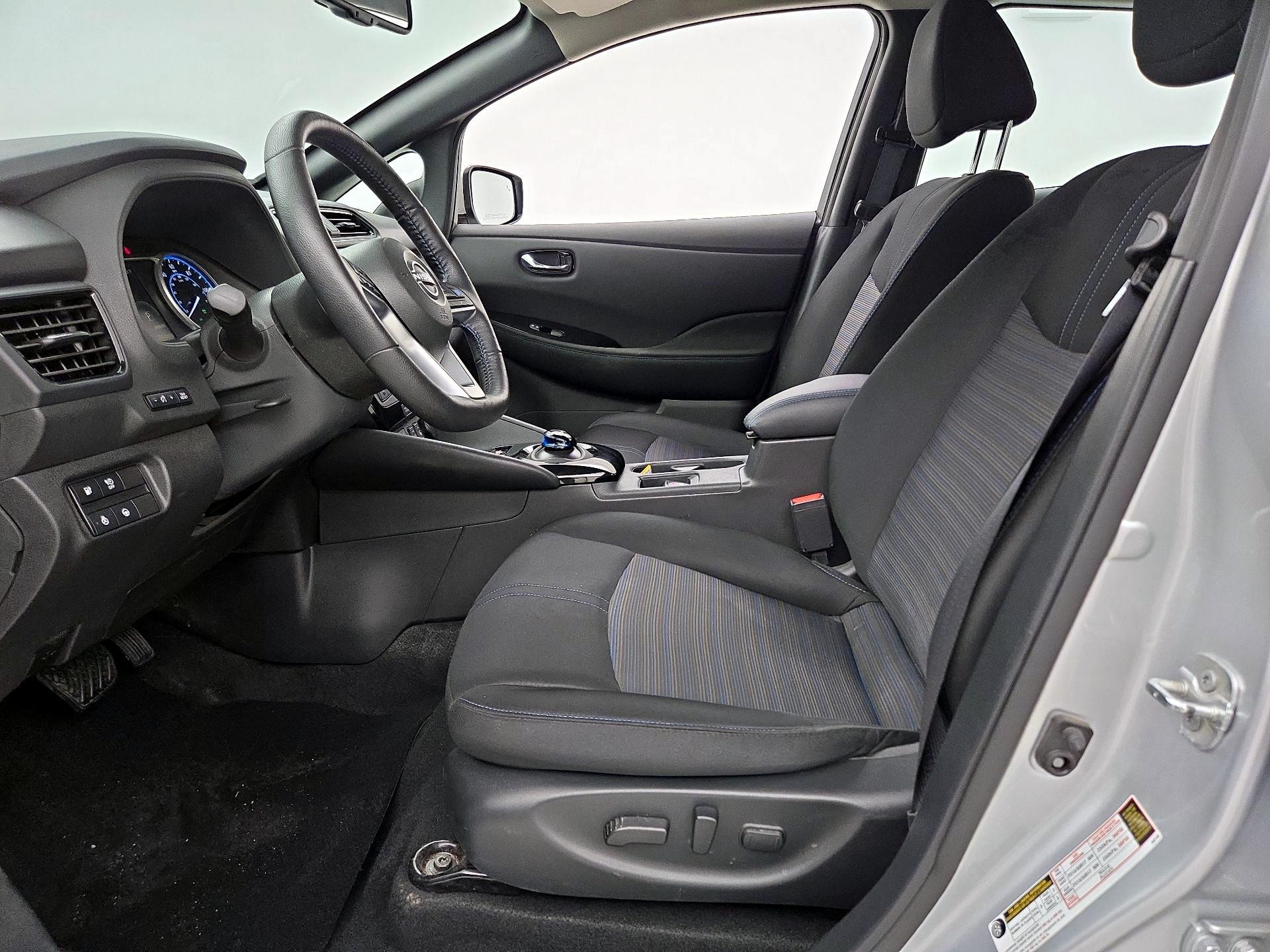 Thumbnail: 2023 Nissan Leaf - 11
