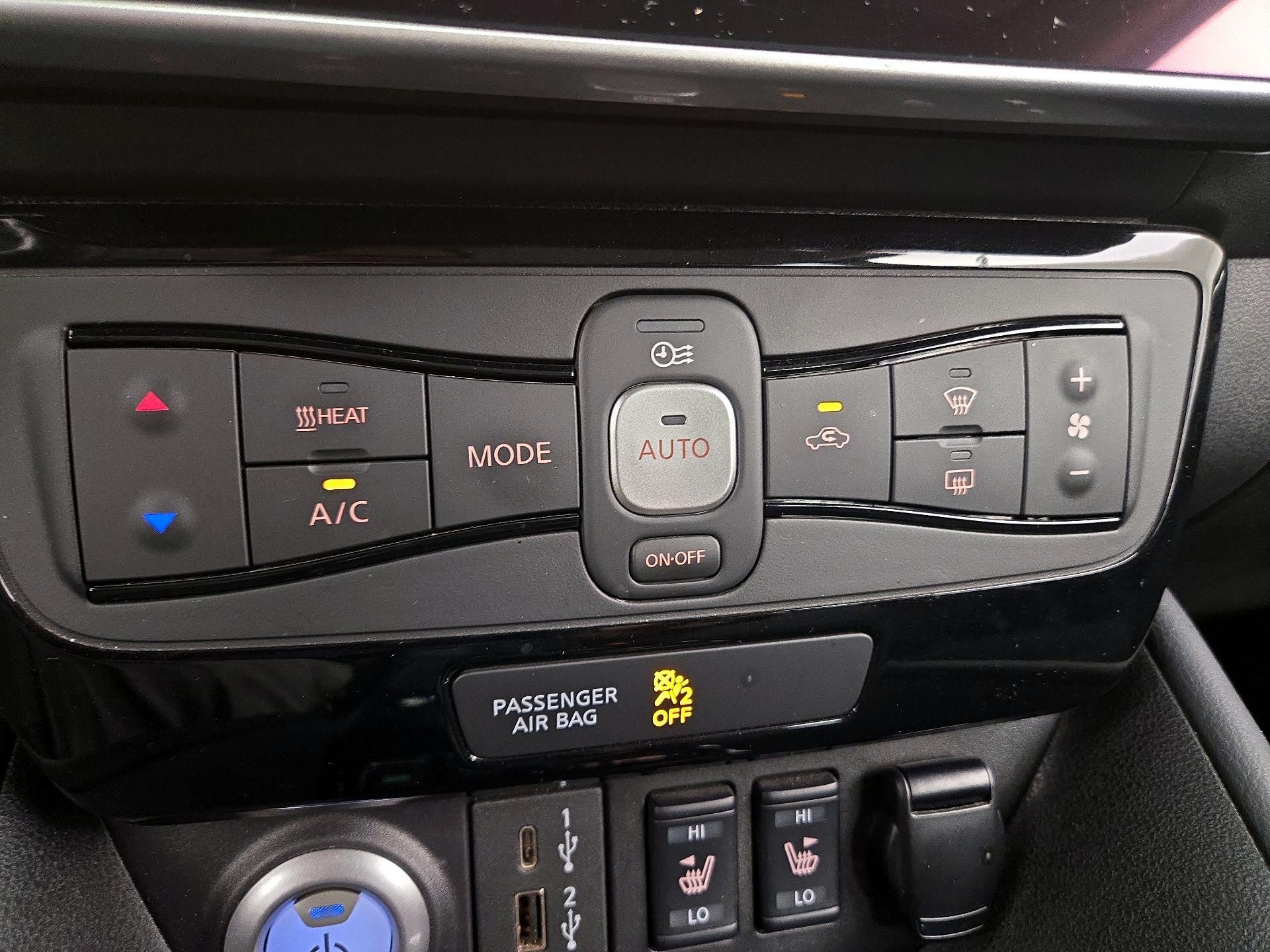 Thumbnail: 2023 Nissan Leaf - 17