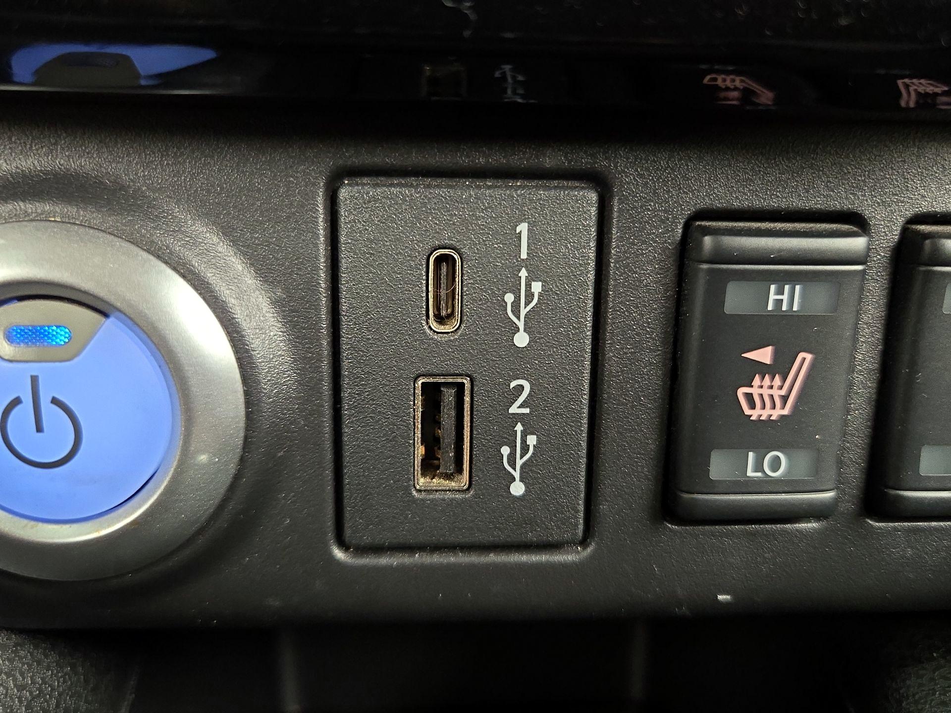 Thumbnail: 2023 Nissan Leaf - 19