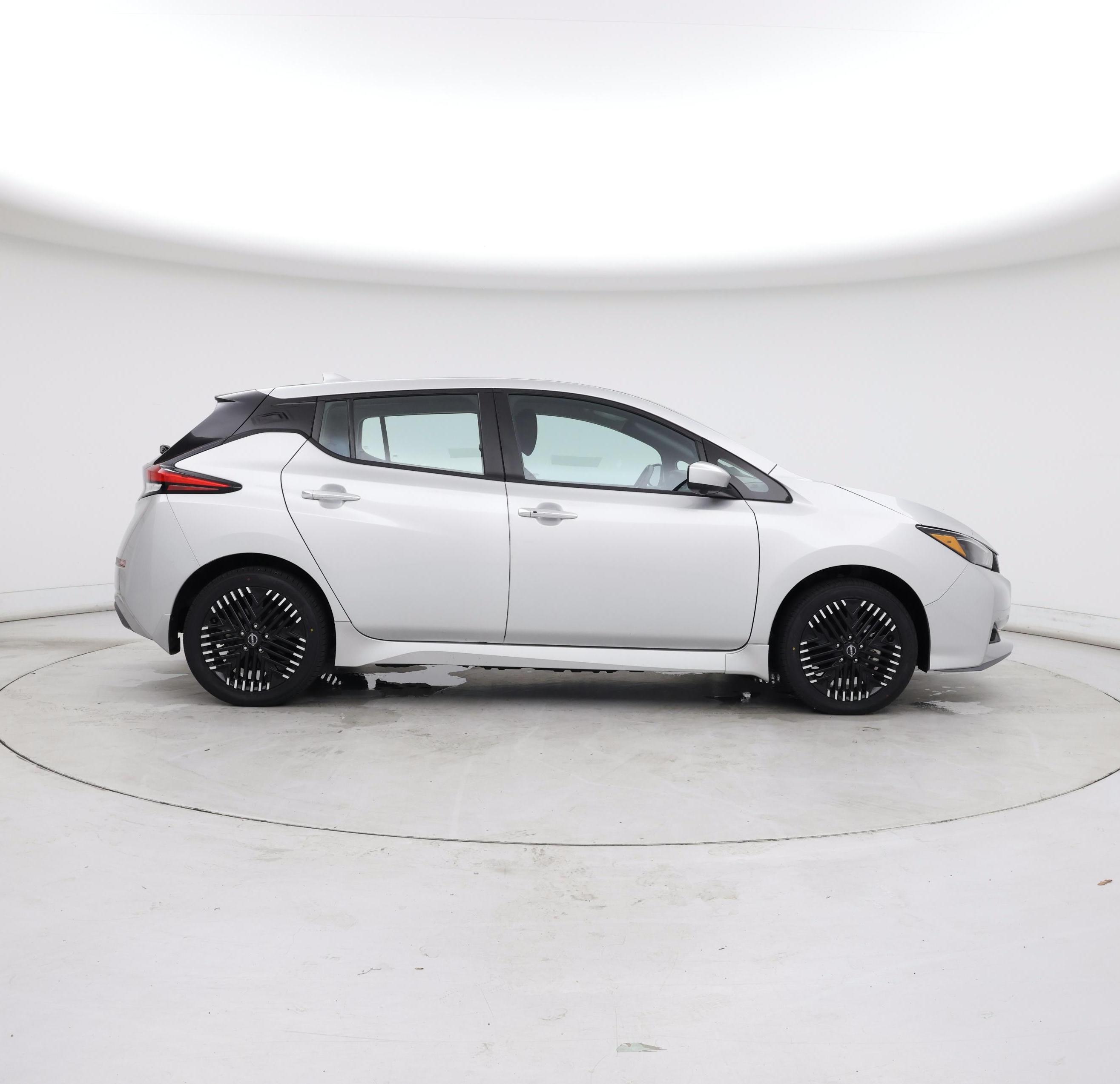 Thumbnail: 2023 Nissan Leaf - 7
