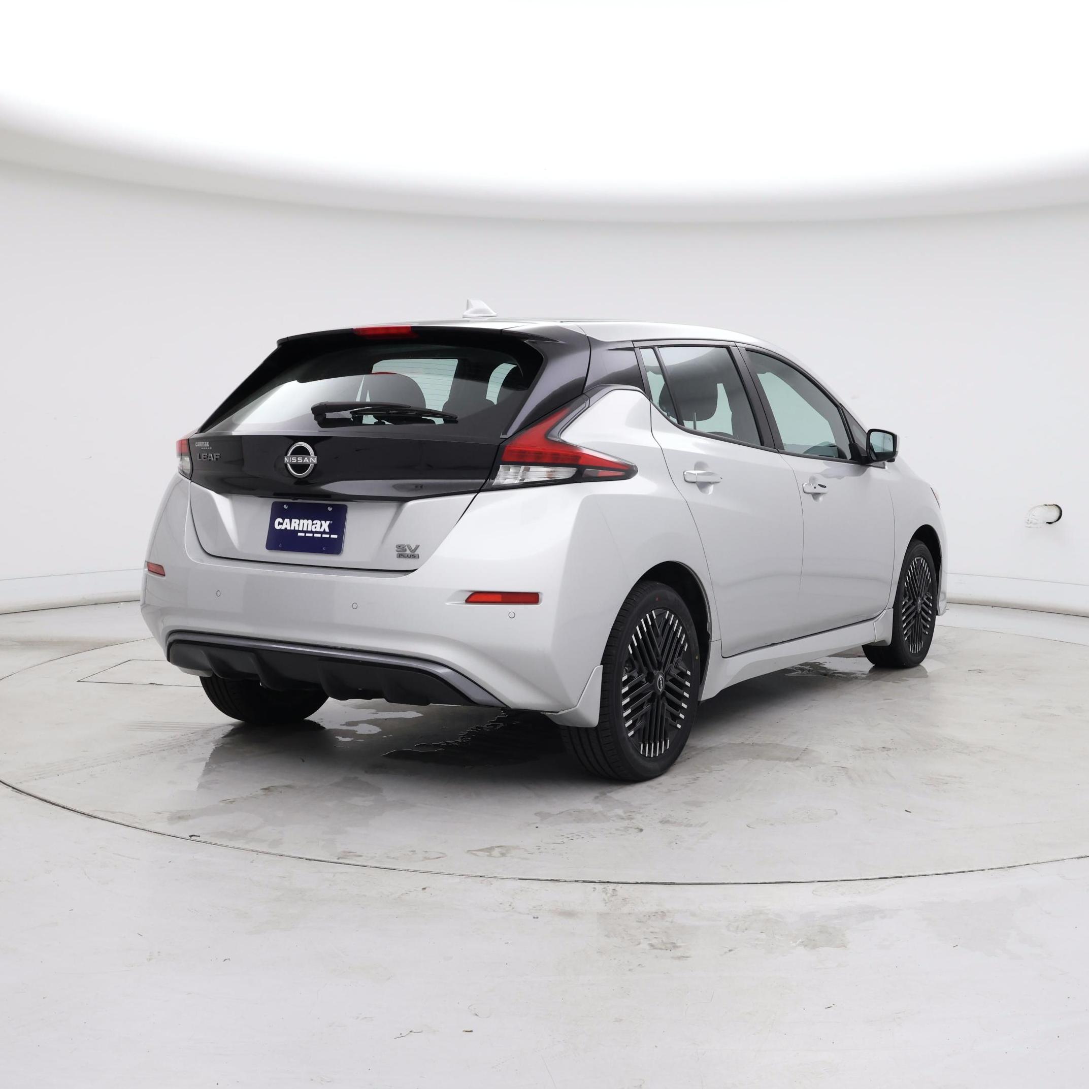 Thumbnail: 2023 Nissan Leaf - 8