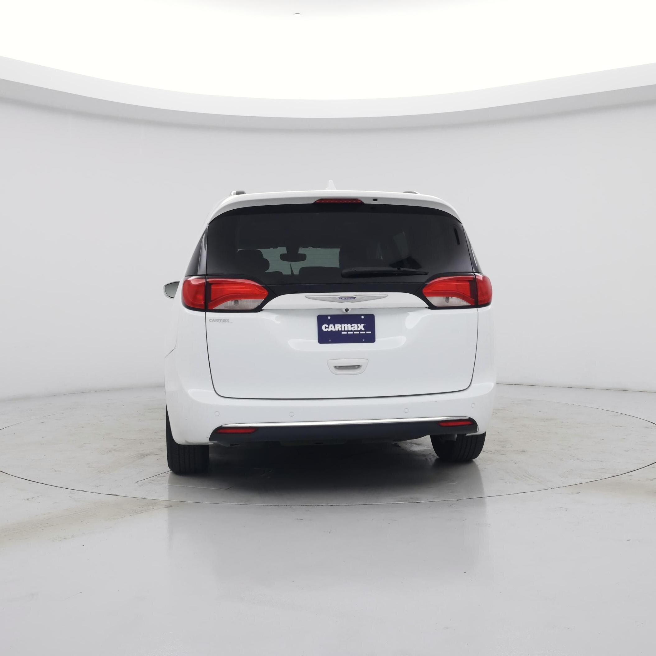 Thumbnail: 2020 Chrysler Pacifica - 6