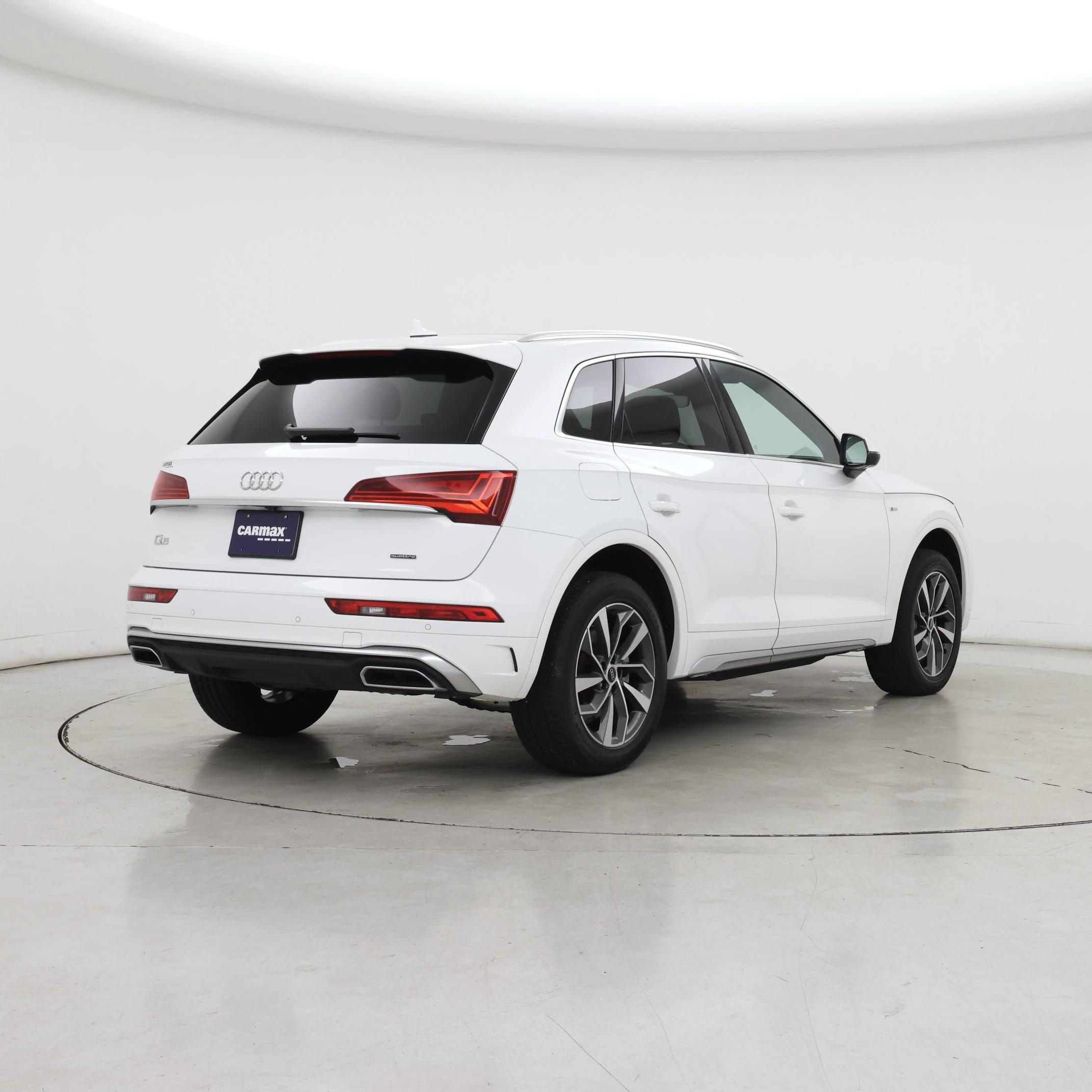Thumbnail: 2024 Audi Q5 - 8