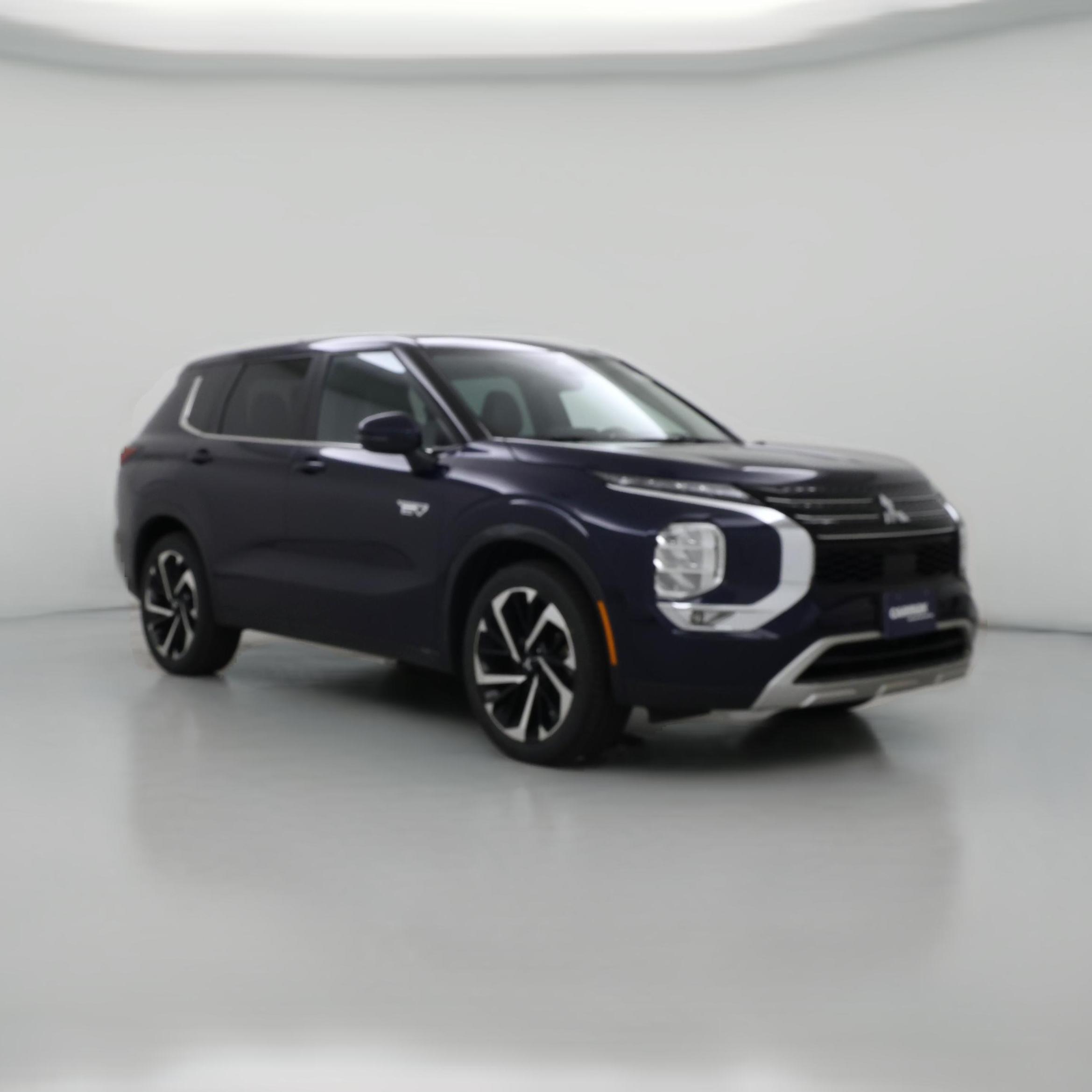 Thumbnail: 2023 Mitsubishi Outlander - 1