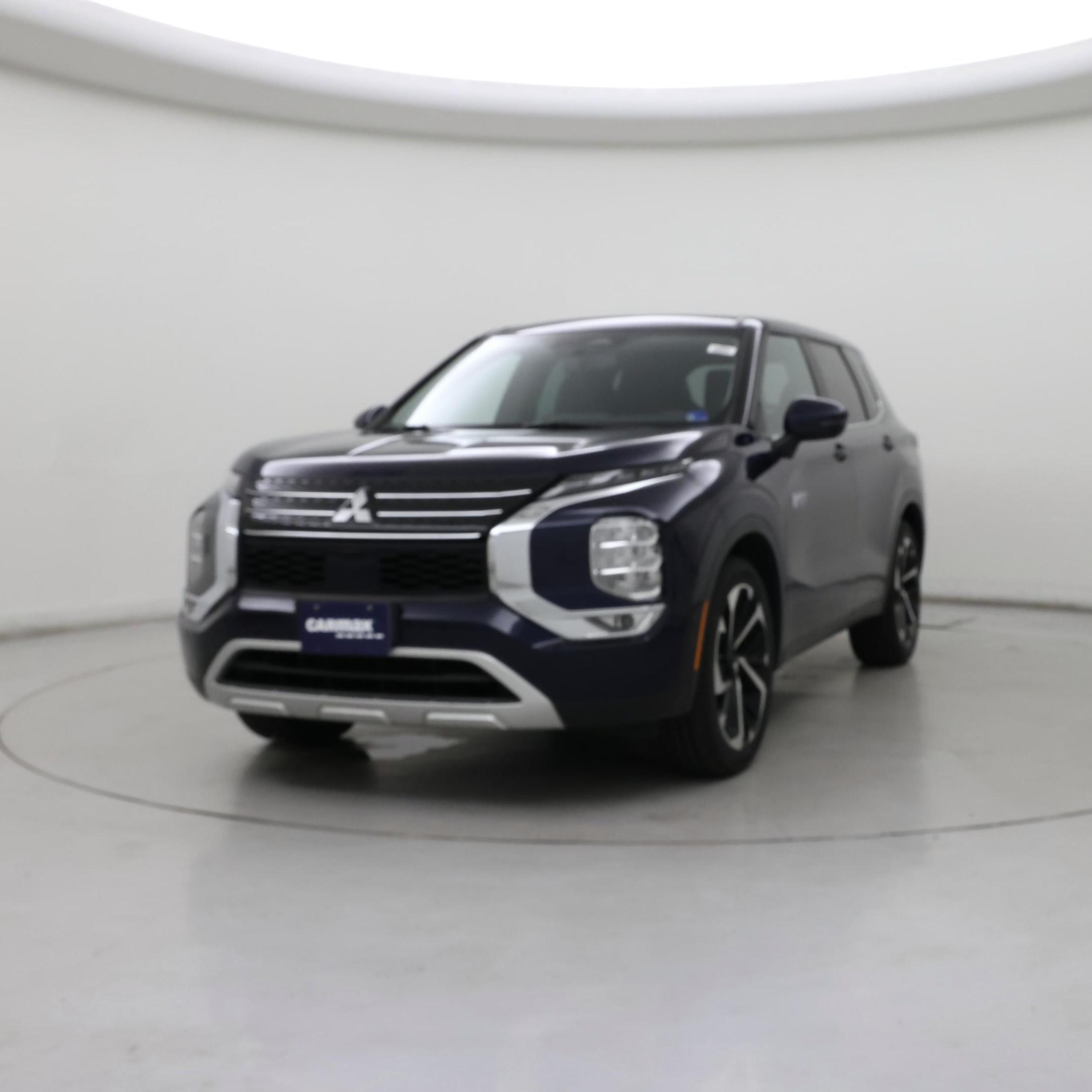 Thumbnail: 2023 Mitsubishi Outlander - 4