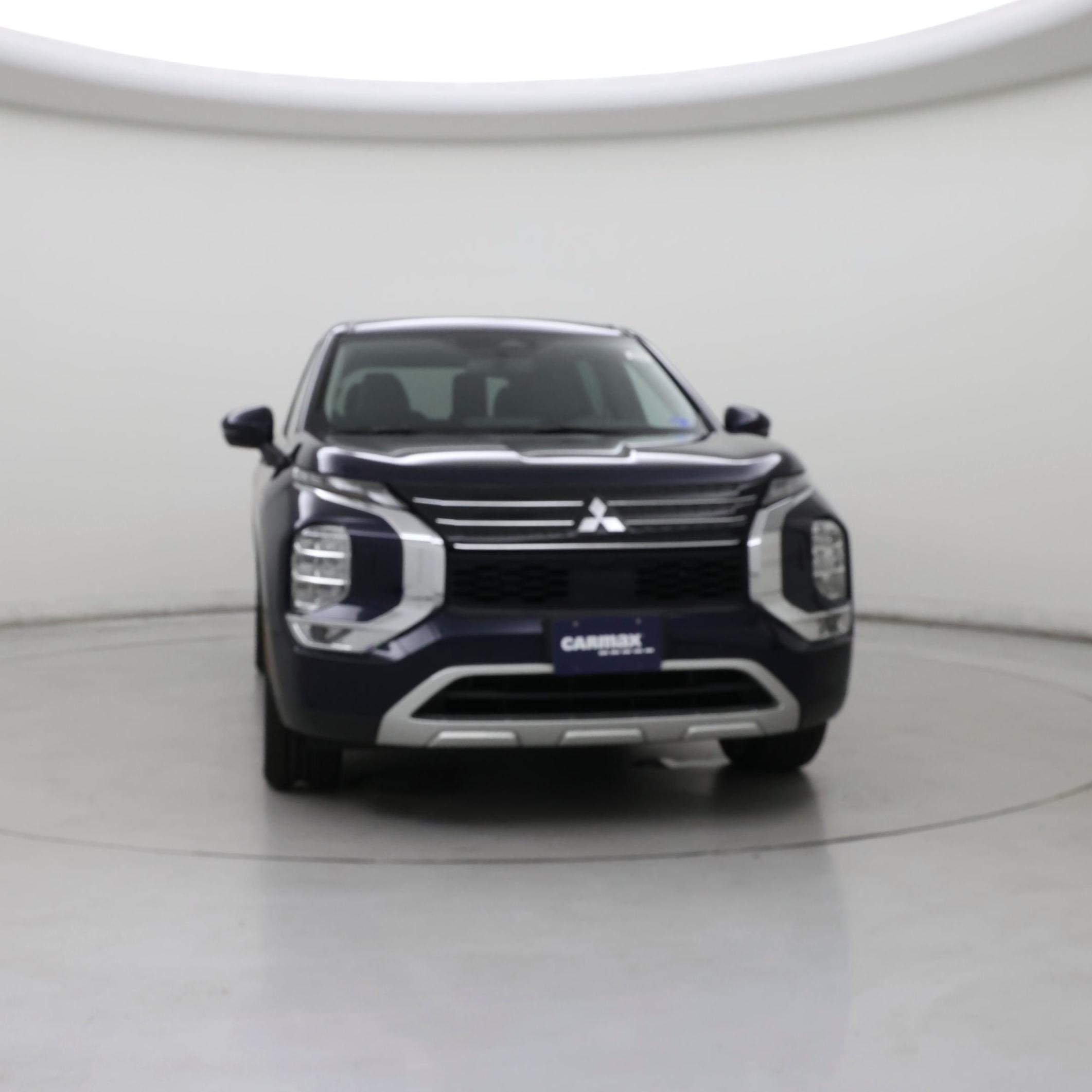 Thumbnail: 2023 Mitsubishi Outlander - 5
