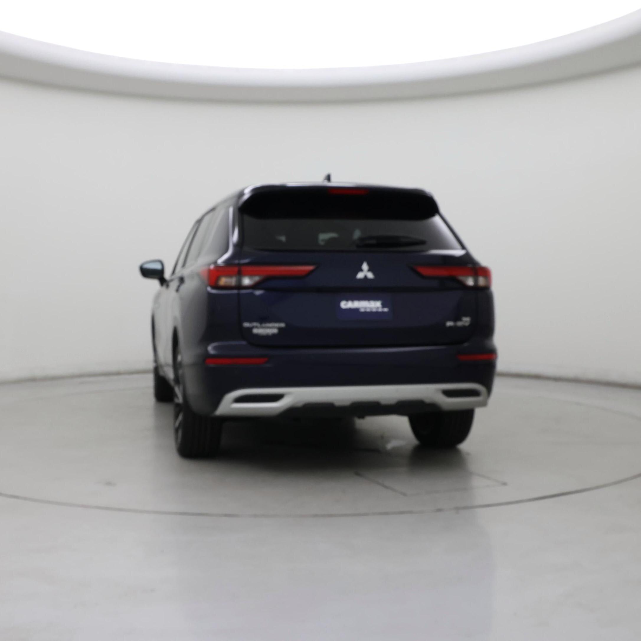 Thumbnail: 2023 Mitsubishi Outlander - 6