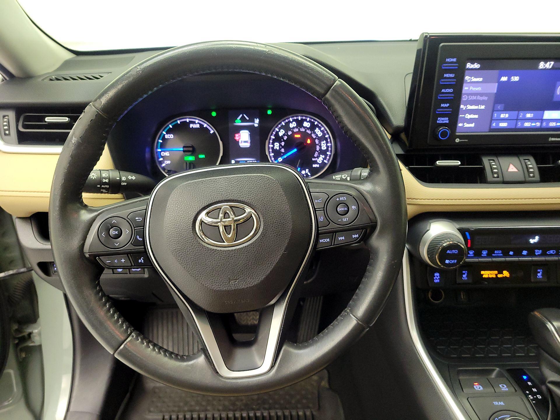 Thumbnail: 2021 Toyota RAV4 - 10