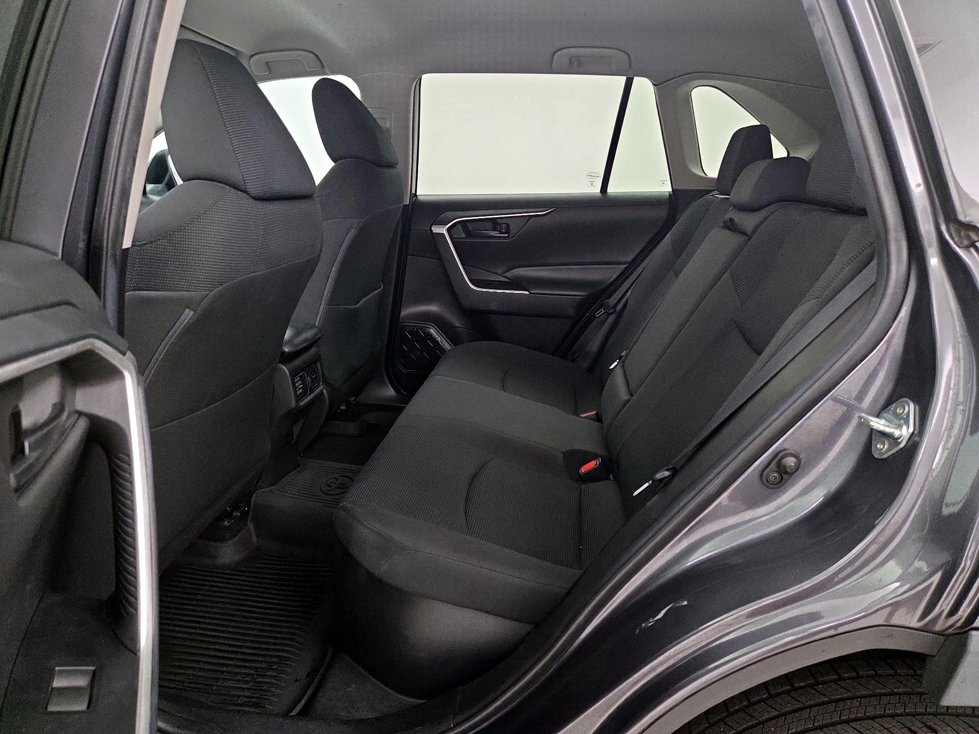 Thumbnail: 2021 Toyota RAV4 - 19