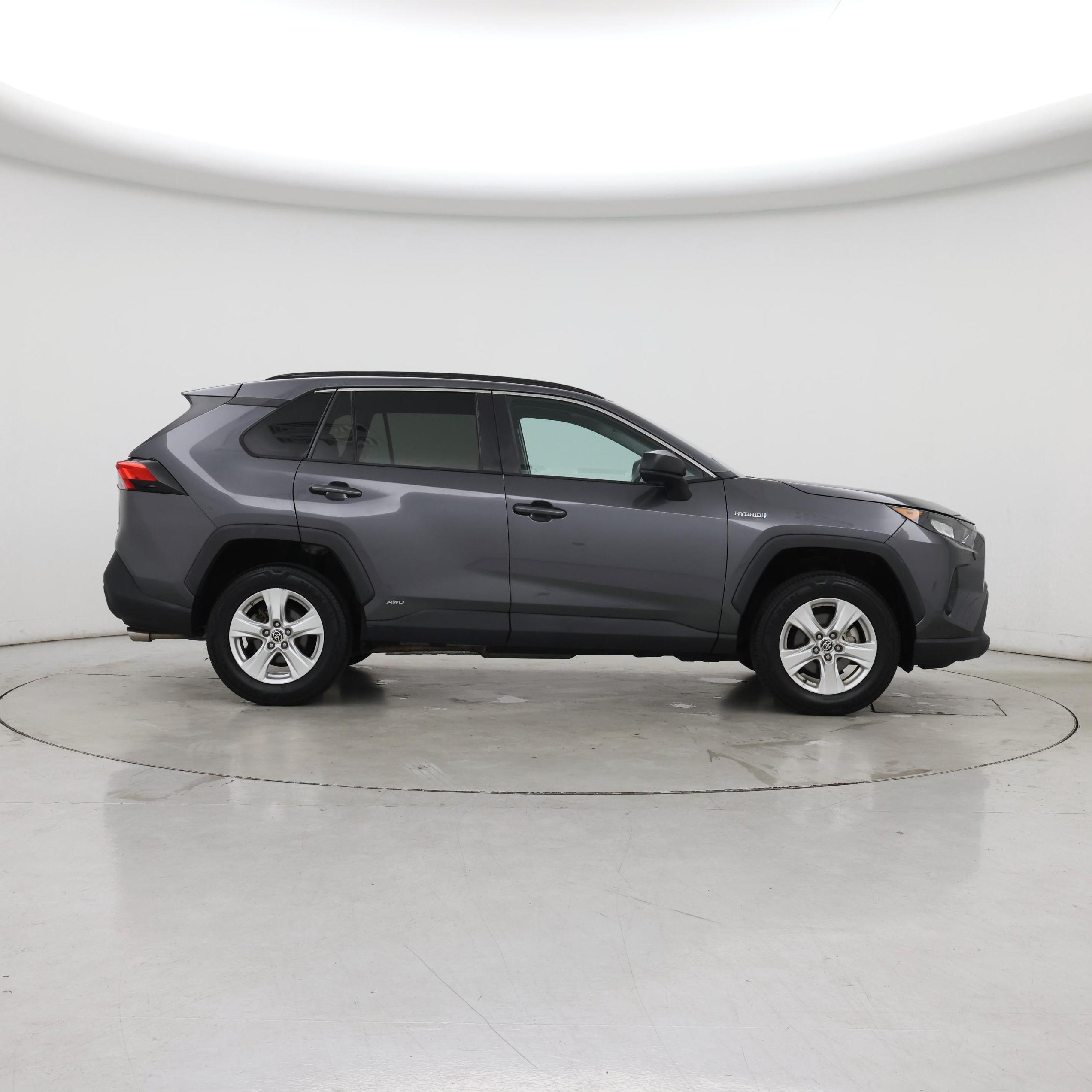 Thumbnail: 2021 Toyota RAV4 - 7