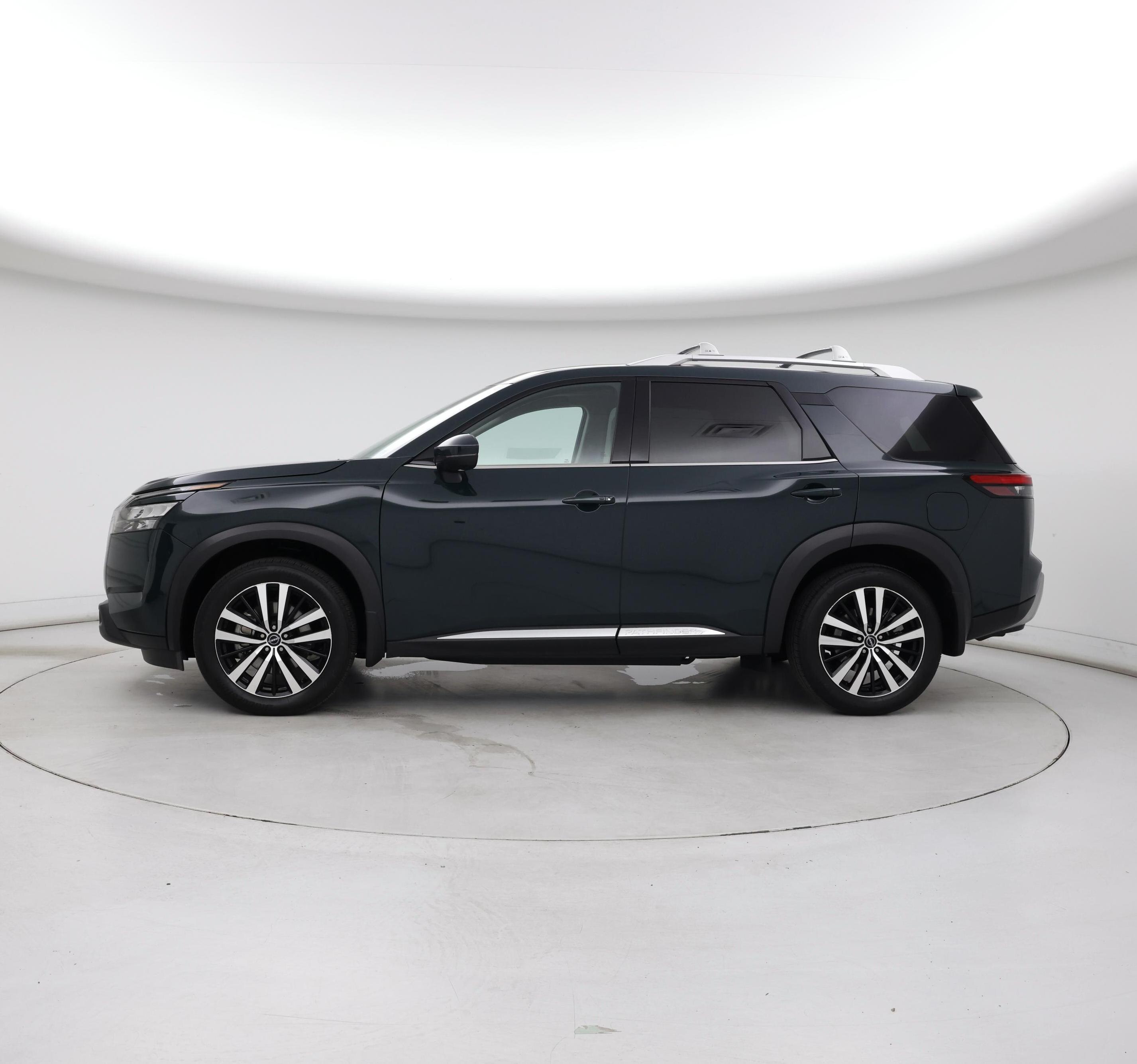 Thumbnail: 2025 Nissan Pathfinder - 3