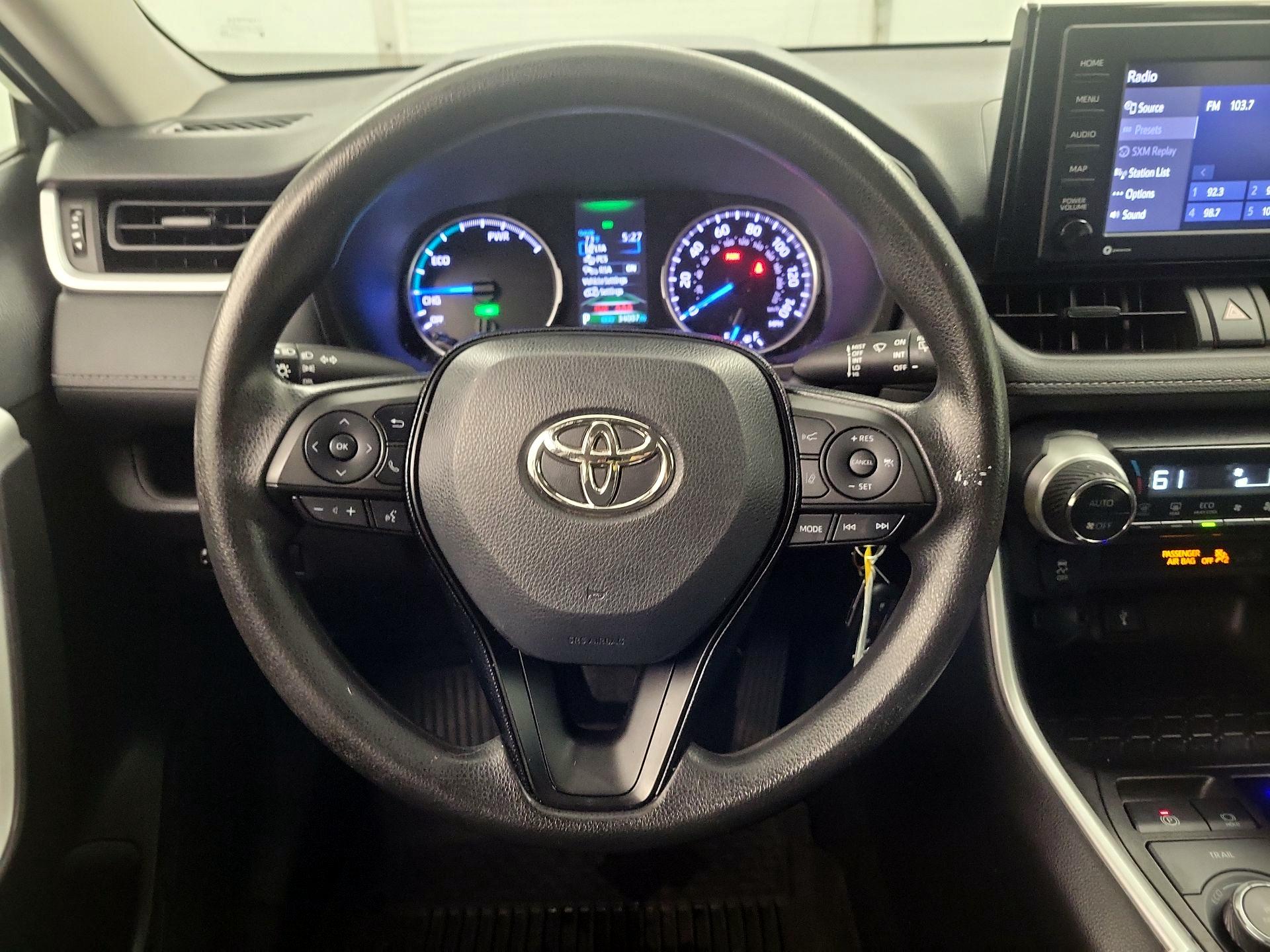 Thumbnail: 2022 Toyota RAV4 - 10