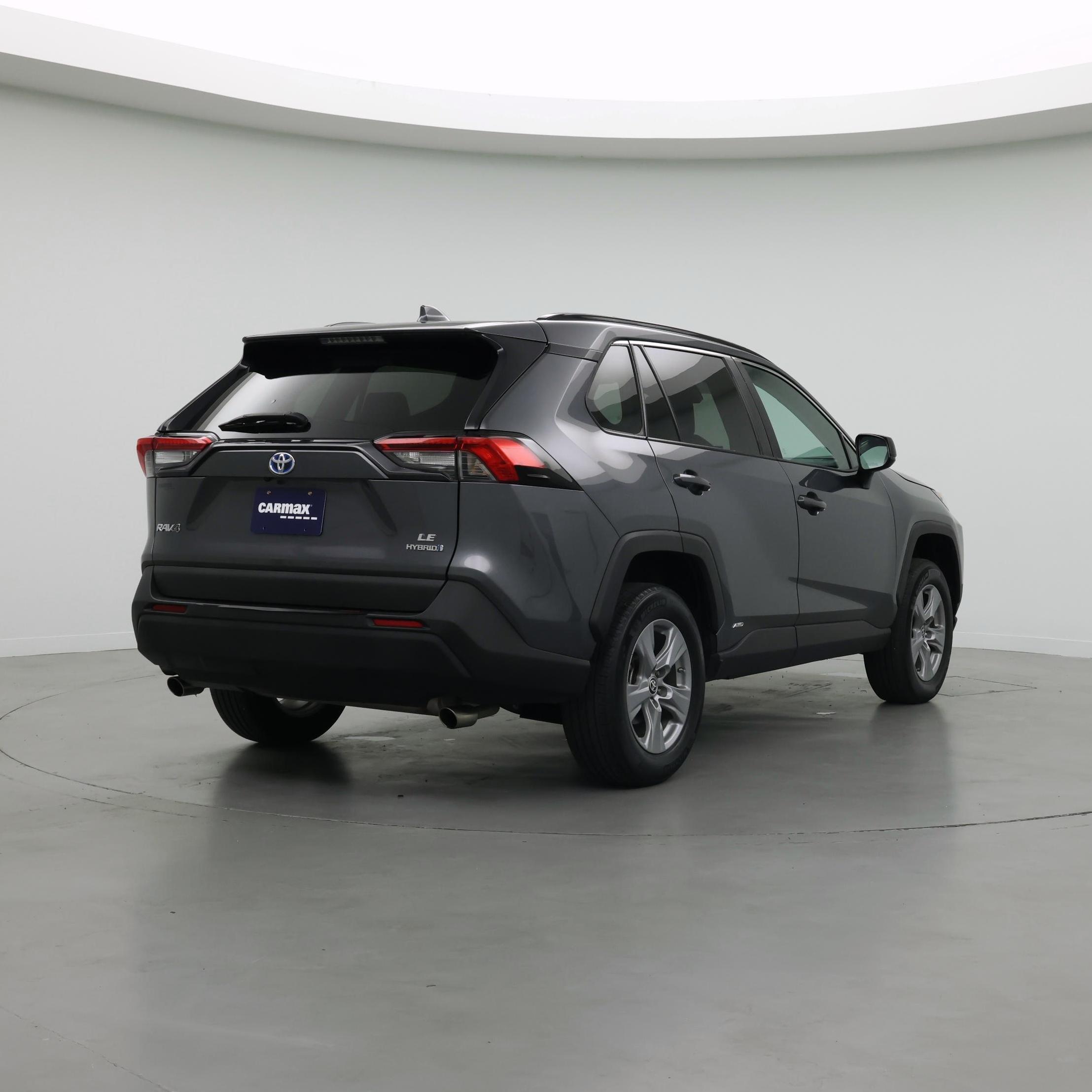 Thumbnail: 2022 Toyota RAV4 - 8