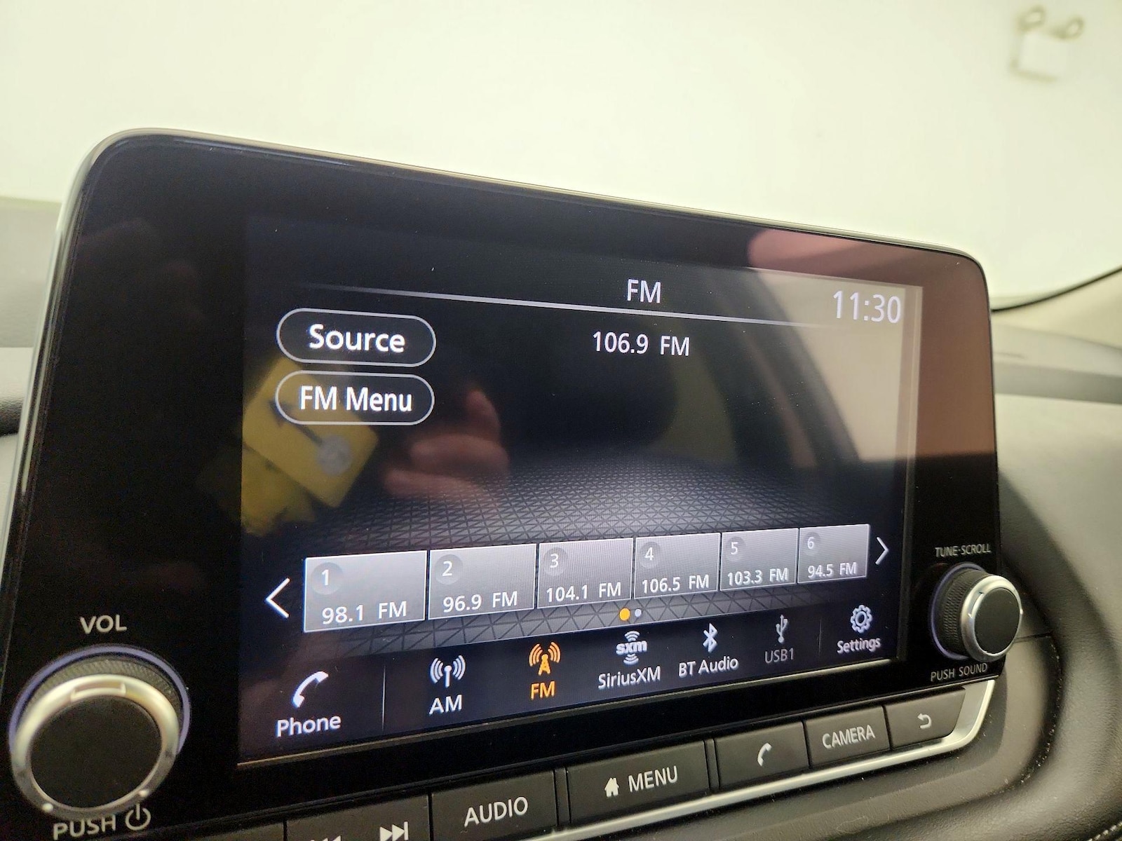 2025 Nissan Rogue SV - Photo 16
