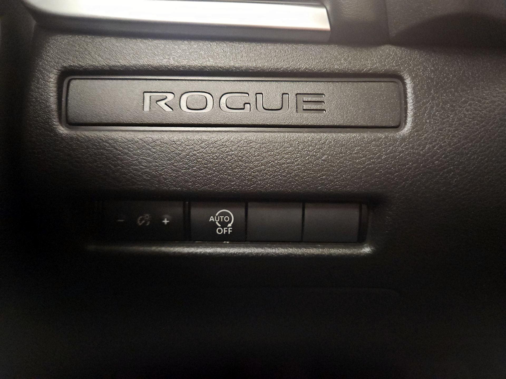 Thumbnail: 2023 Nissan Rogue - 13