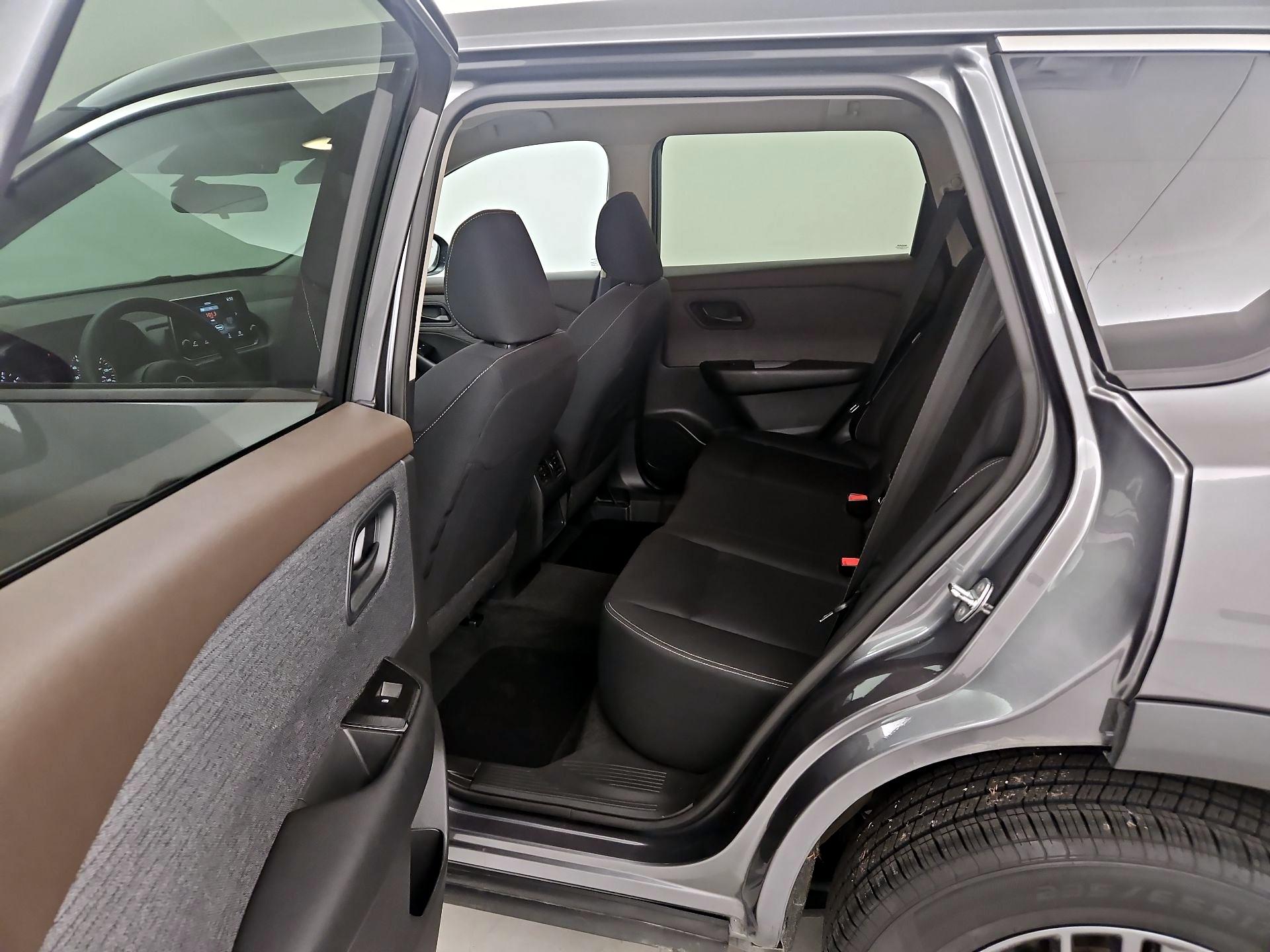 Thumbnail: 2023 Nissan Rogue - 19