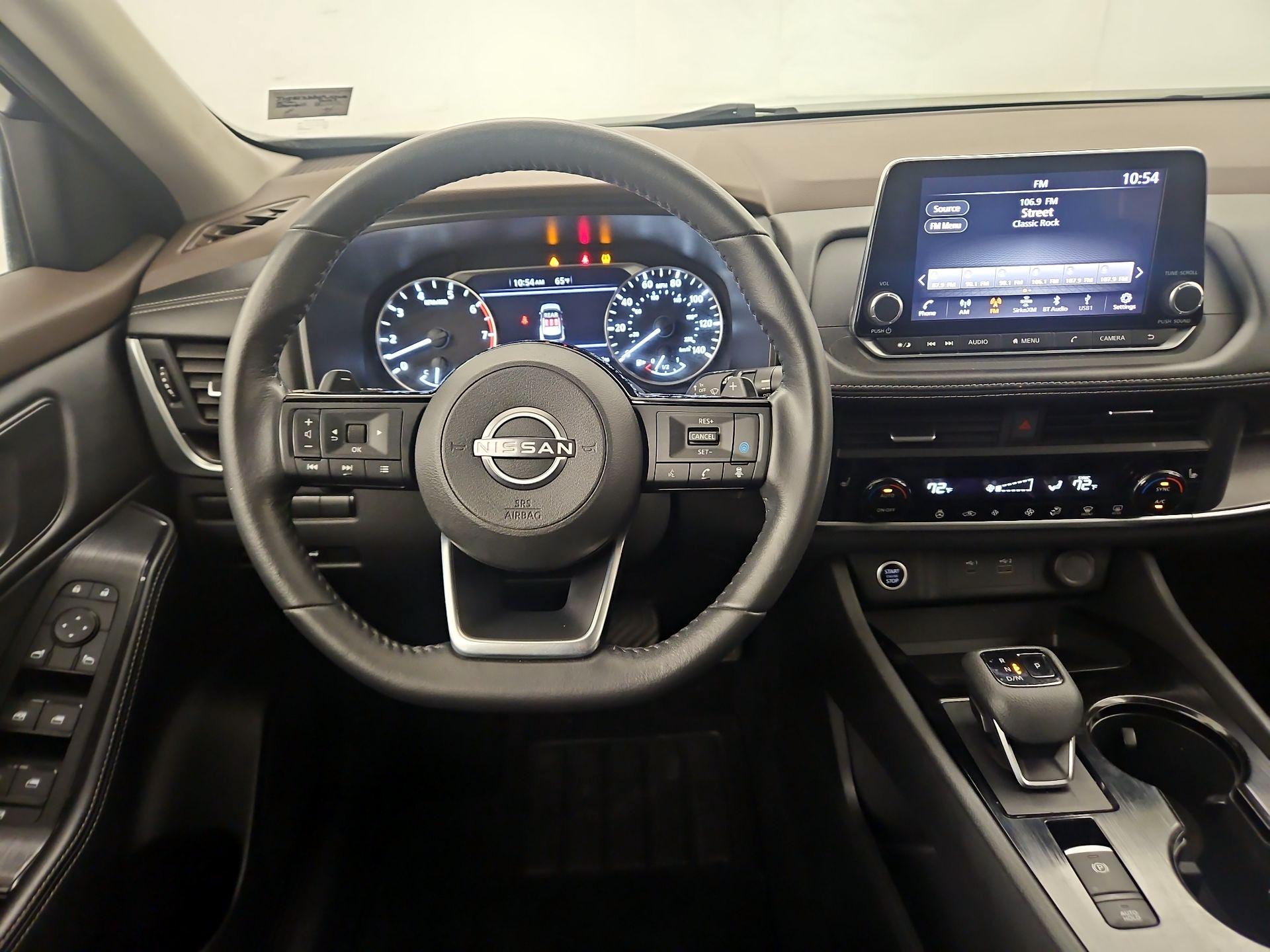 Thumbnail: 2023 Nissan Rogue - 10