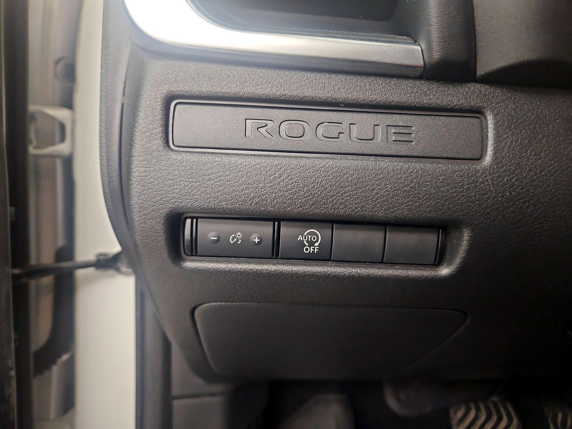 Thumbnail: 2023 Nissan Rogue - 13