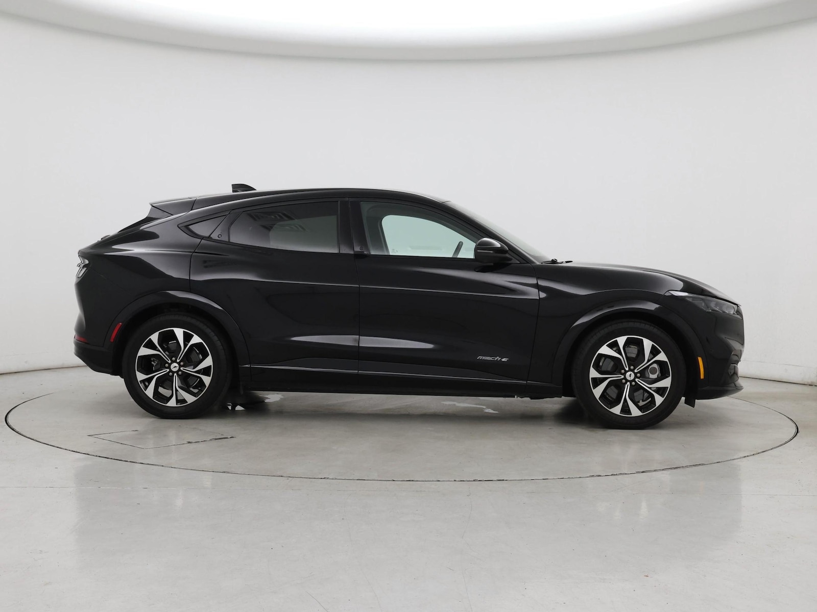2022 Ford Mustang Mach-E Premium RWD - Photo 8