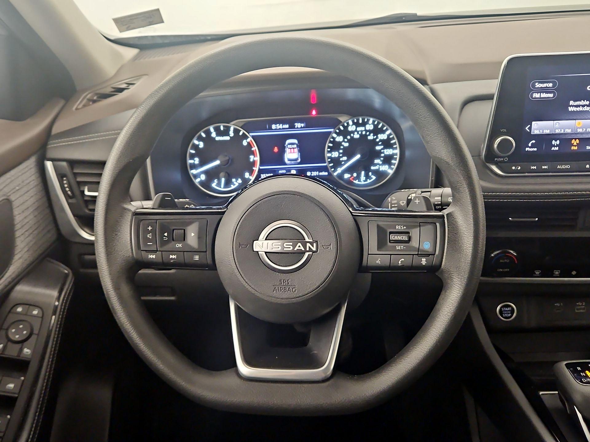 Thumbnail: 2023 Nissan Rogue - 10