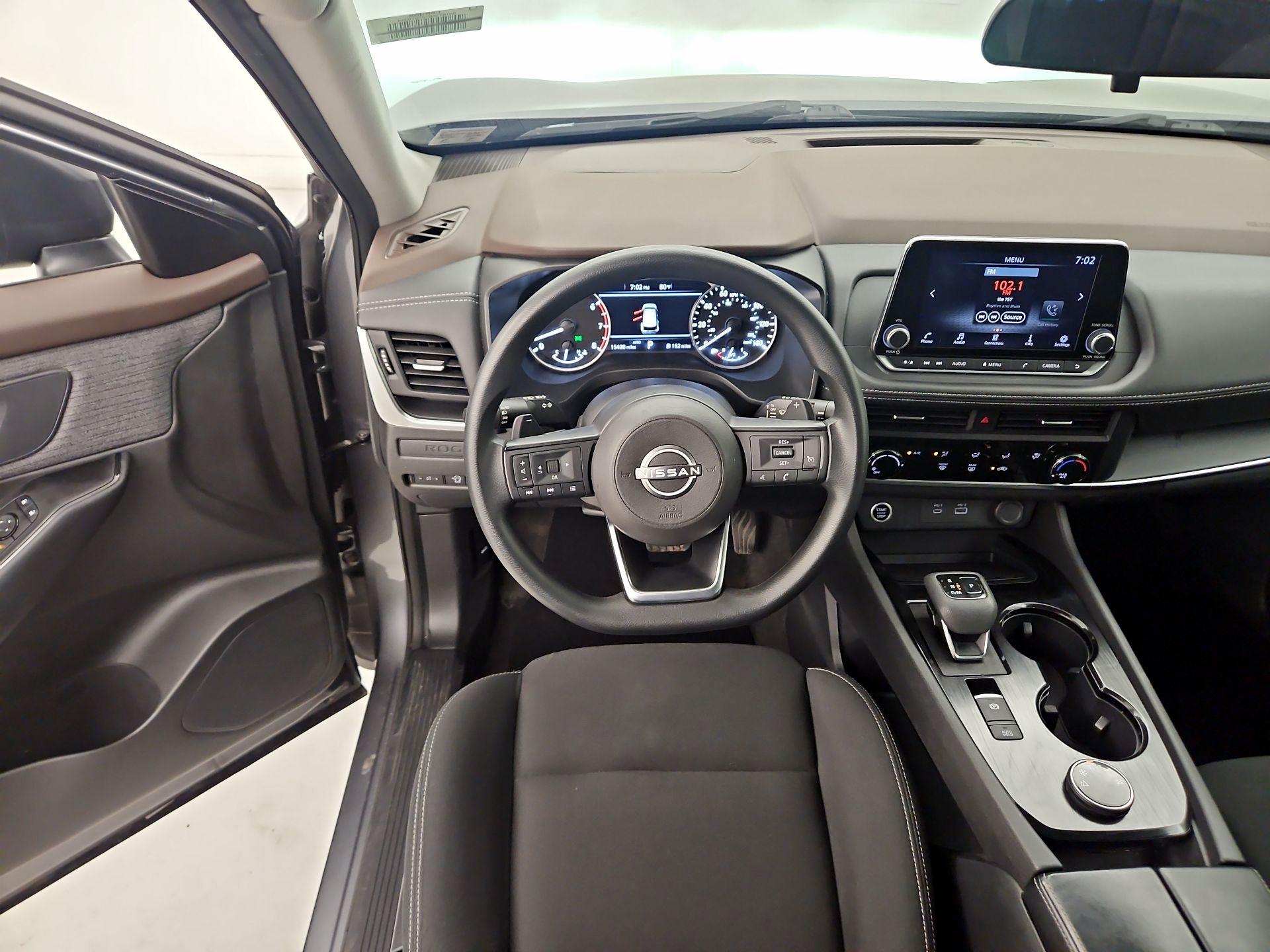 Thumbnail: 2023 Nissan Rogue - 10