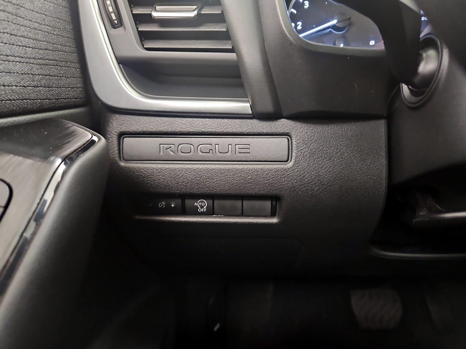 Thumbnail: 2023 Nissan Rogue - 13