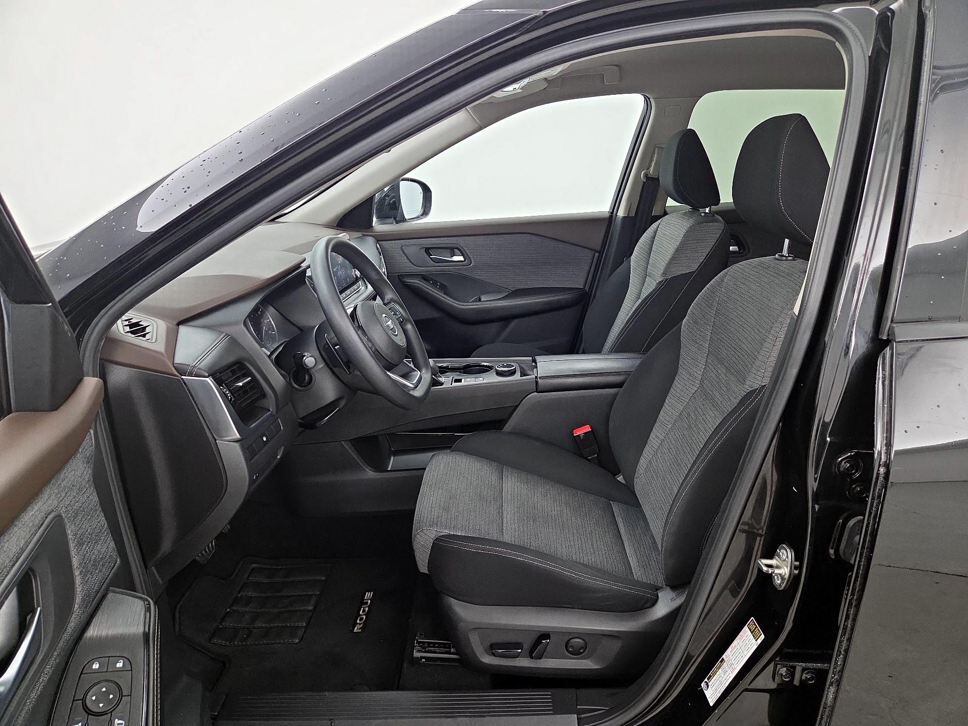 Thumbnail: 2021 Nissan Rogue - 11