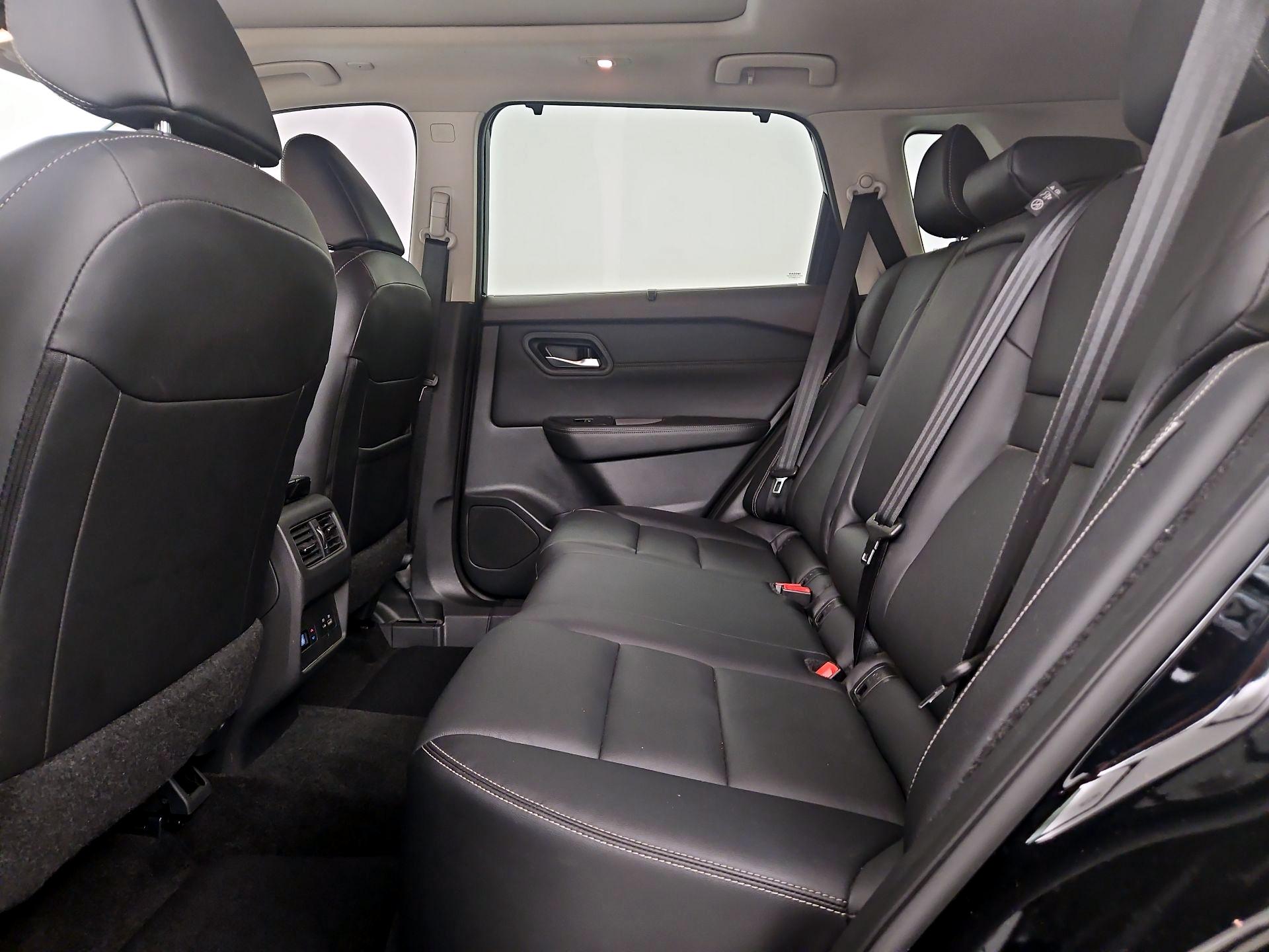 Thumbnail: 2023 Nissan Rogue - 20