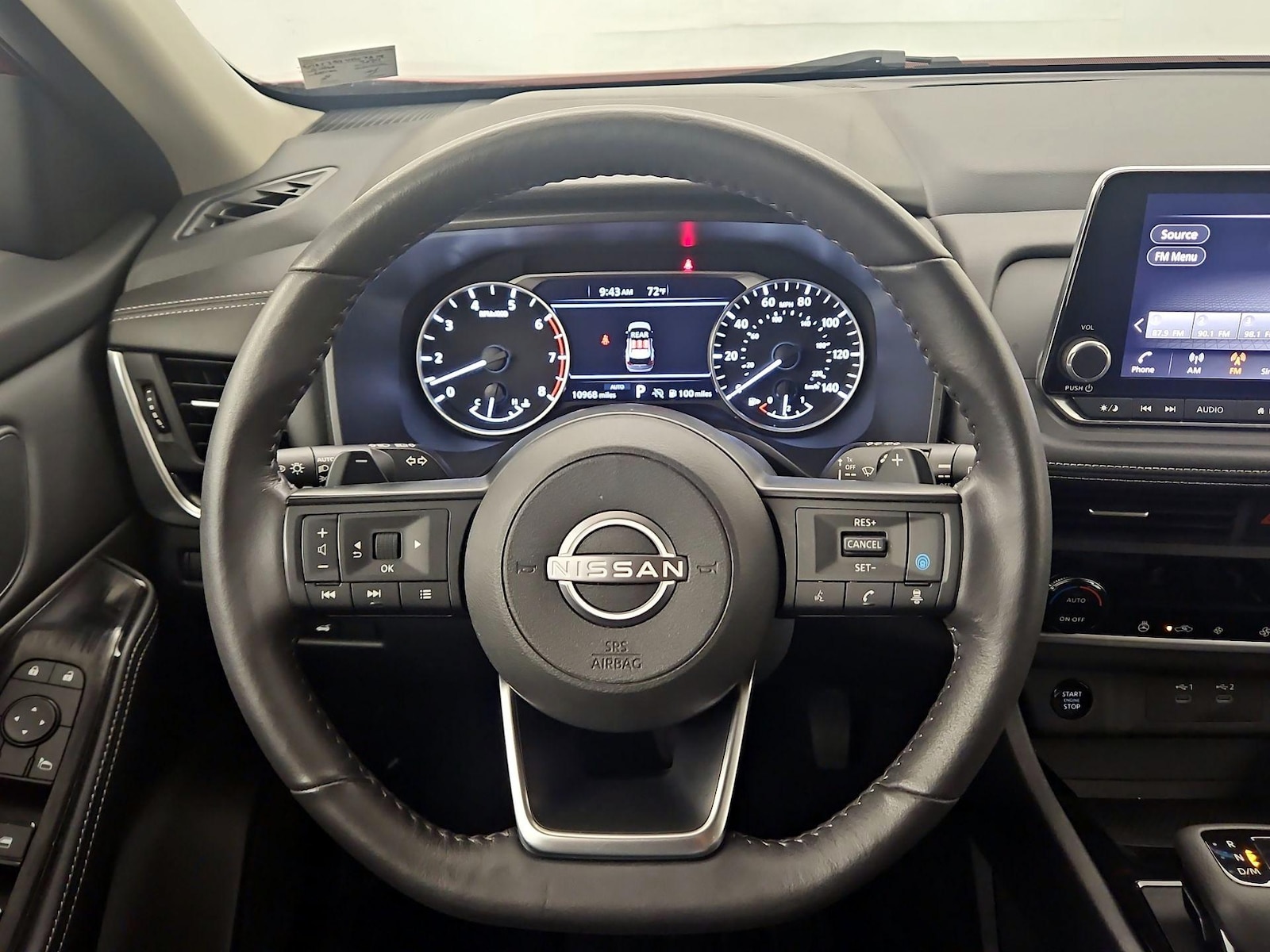 2024 Nissan Rogue SV - Photo 11