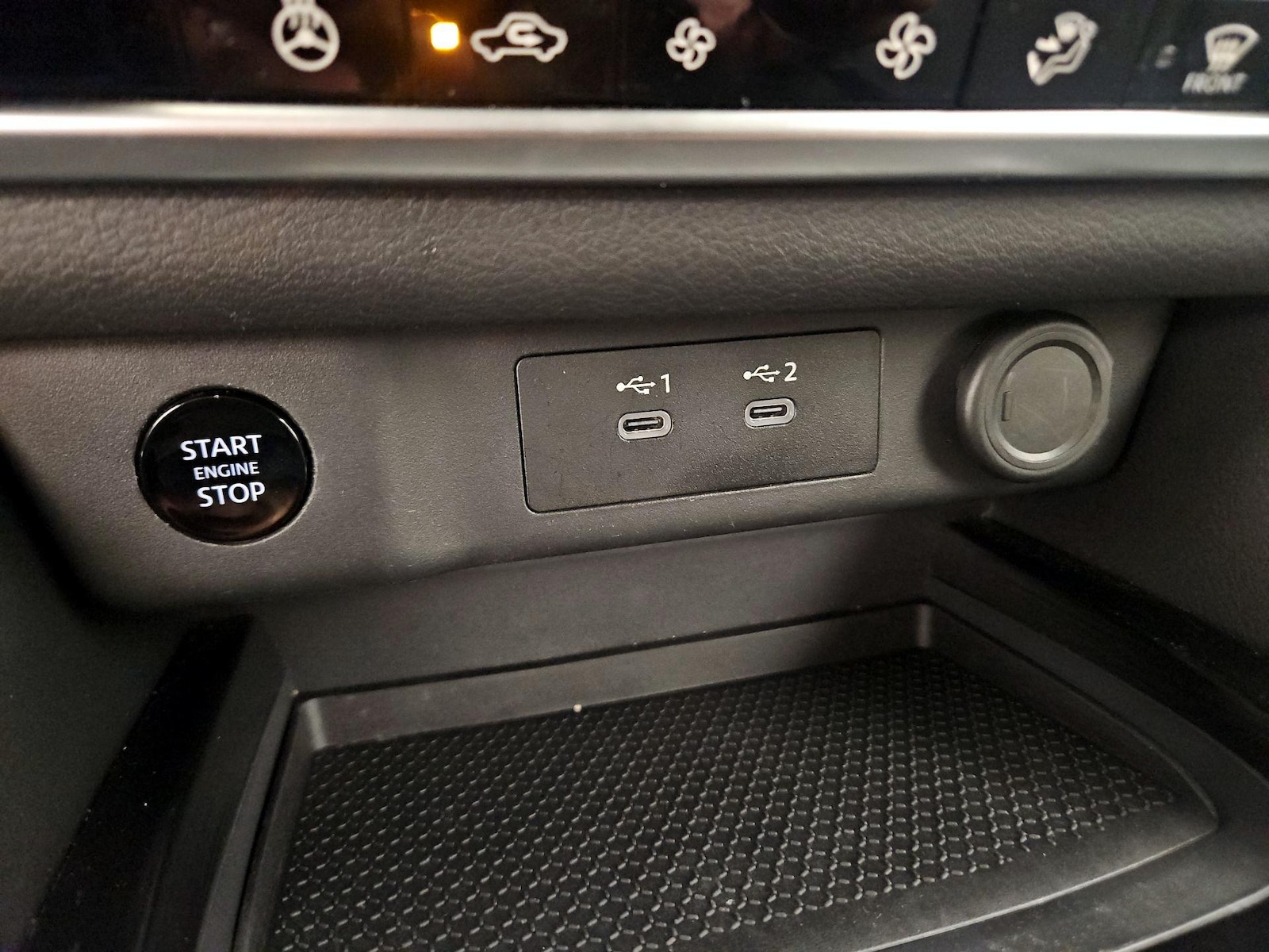 2024 Nissan Rogue SV - Photo 19