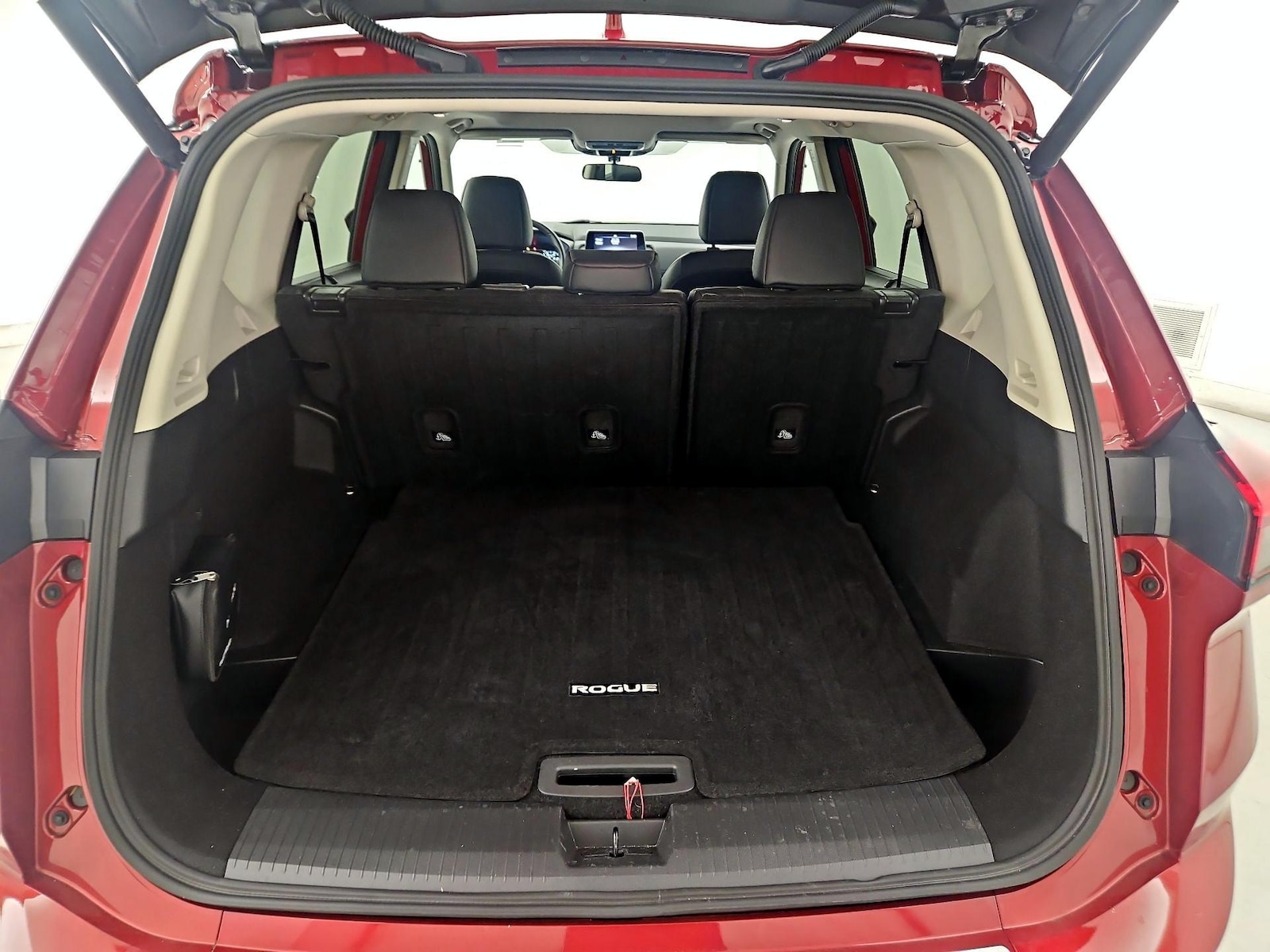 2024 Nissan Rogue SV - Photo 22