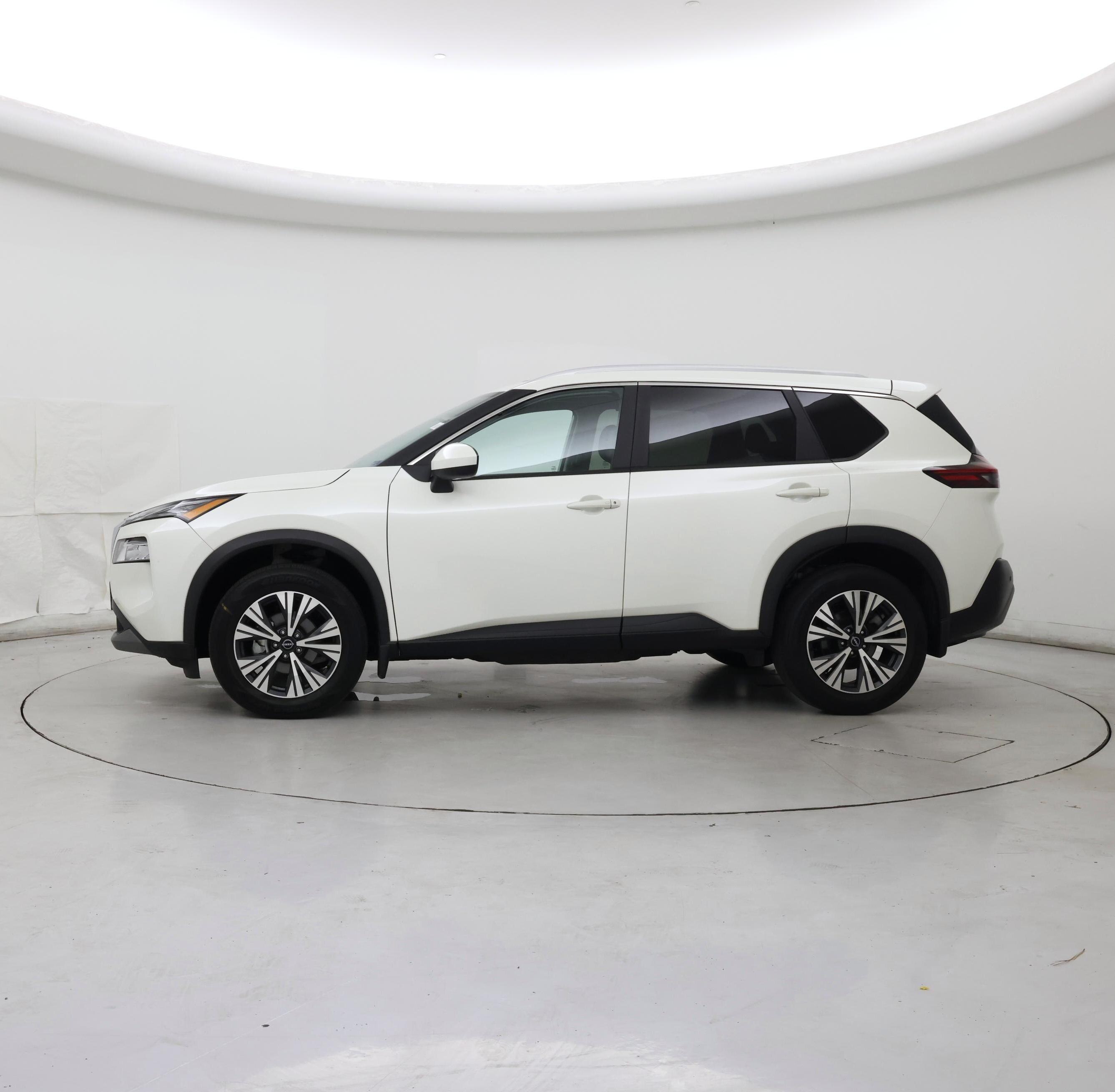 Thumbnail: 2023 Nissan Rogue - 3