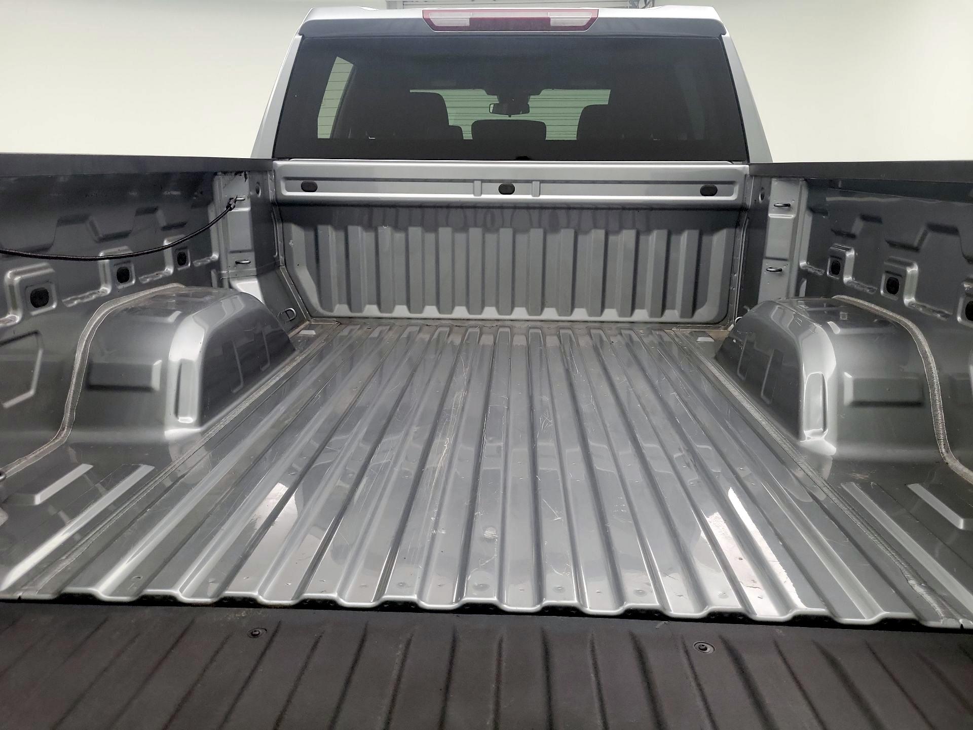 Thumbnail: 2023 Chevrolet Silverado 1500 - 20