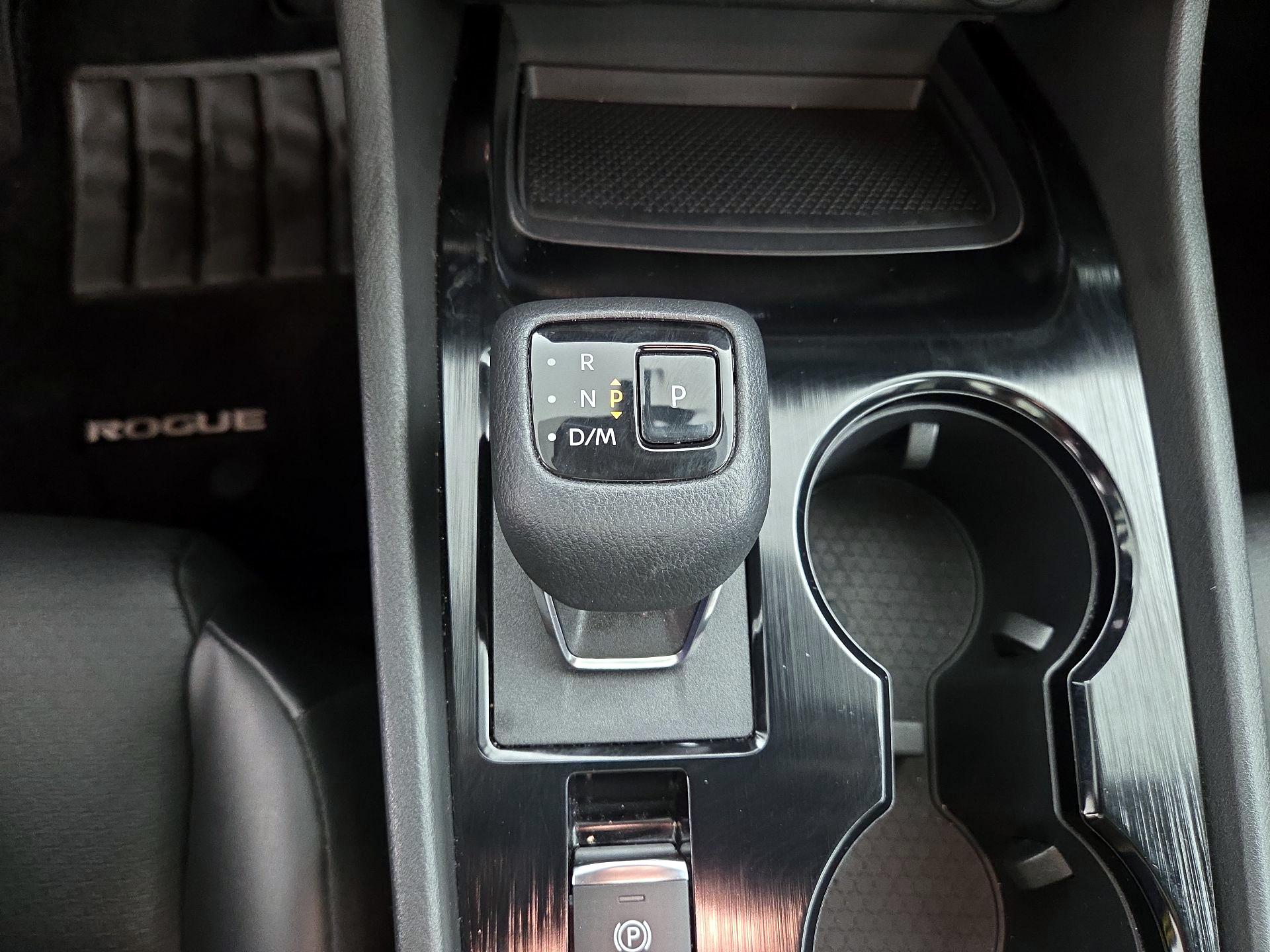 Thumbnail: 2022 Nissan Rogue - 17