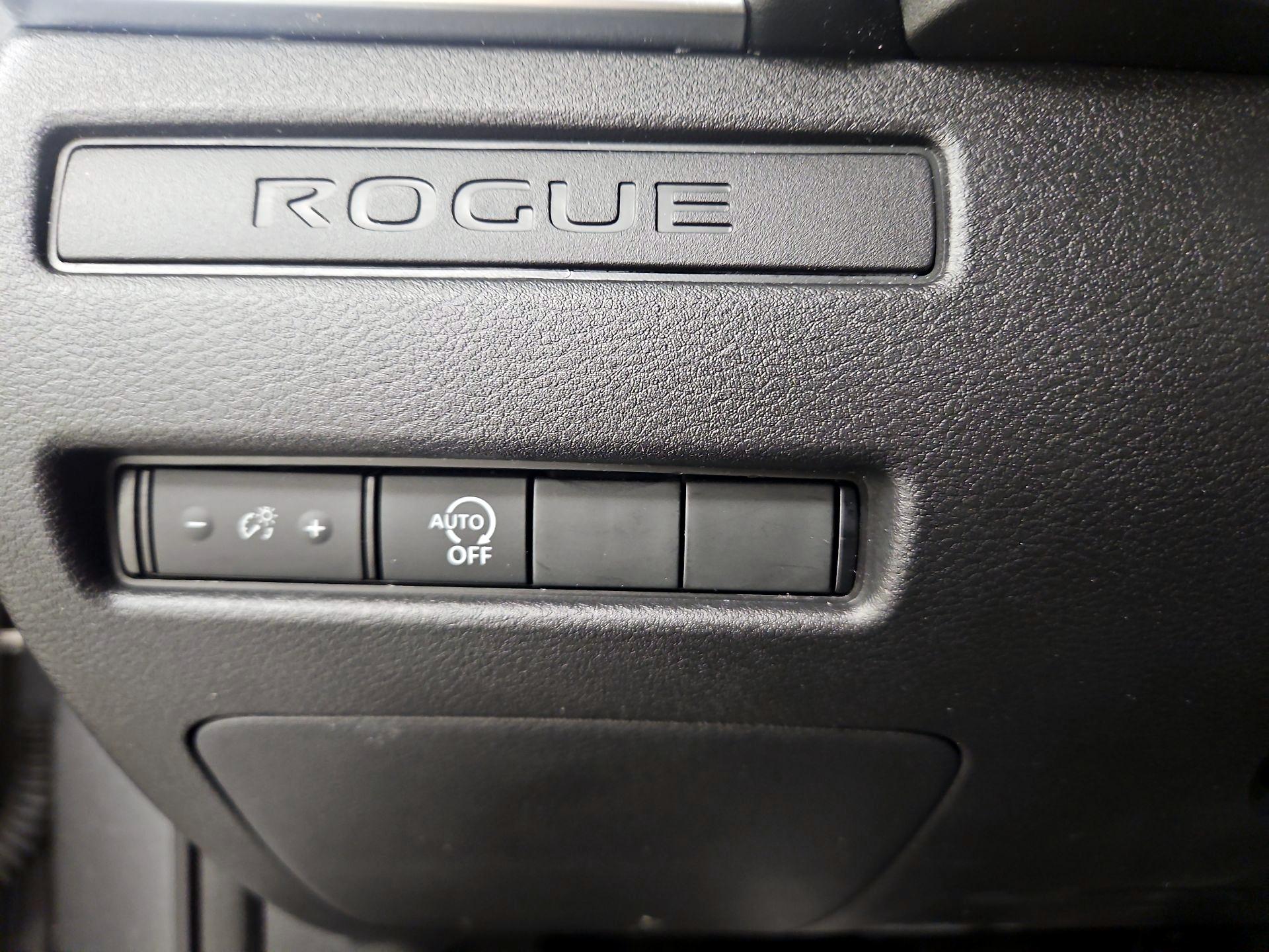 Thumbnail: 2023 Nissan Rogue - 13