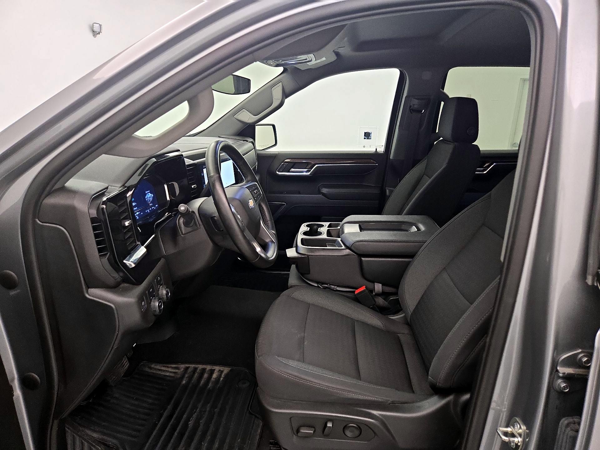 Thumbnail: 2023 Chevrolet Silverado 1500 - 11