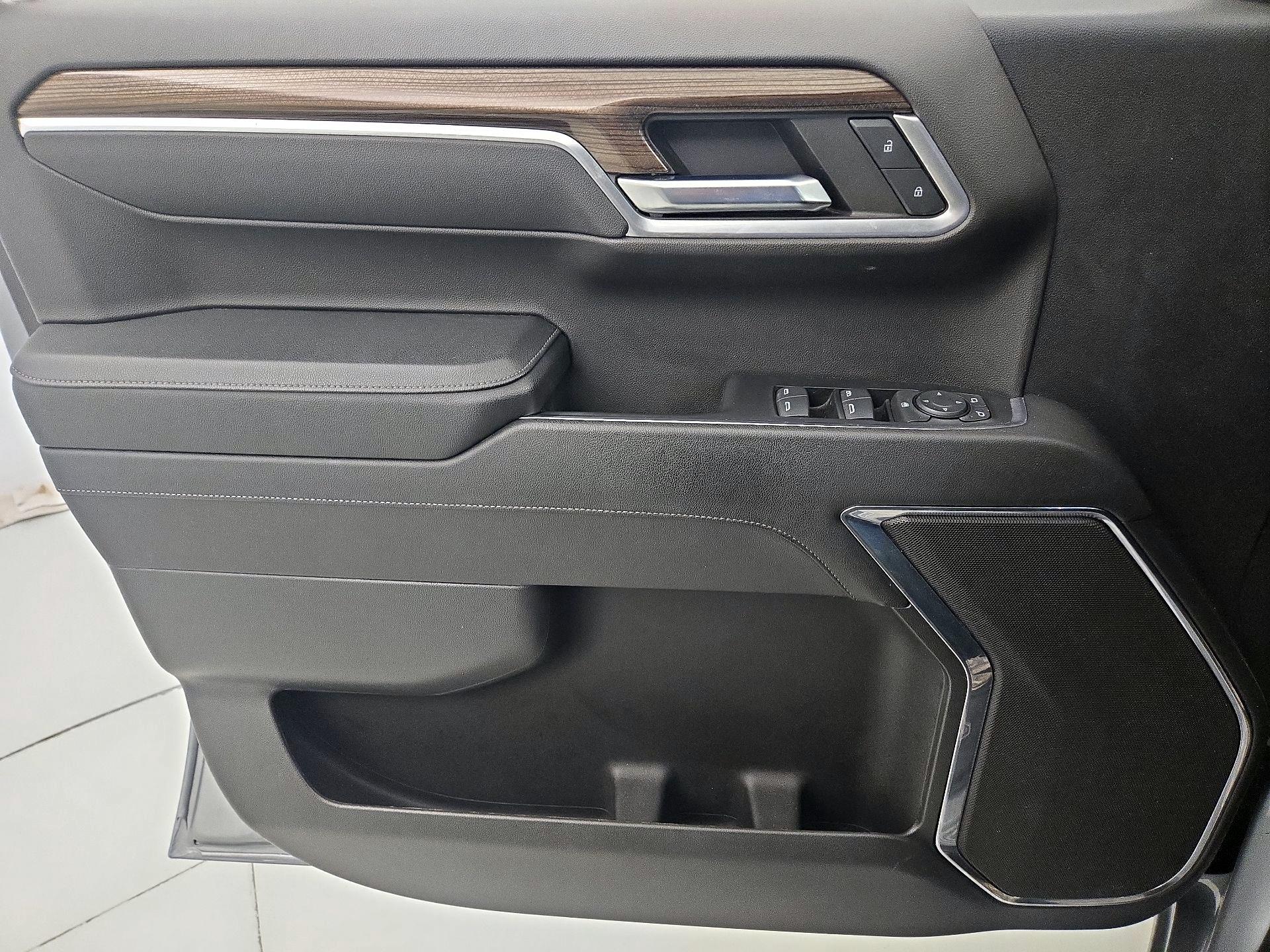 Thumbnail: 2023 Chevrolet Silverado 1500 - 12