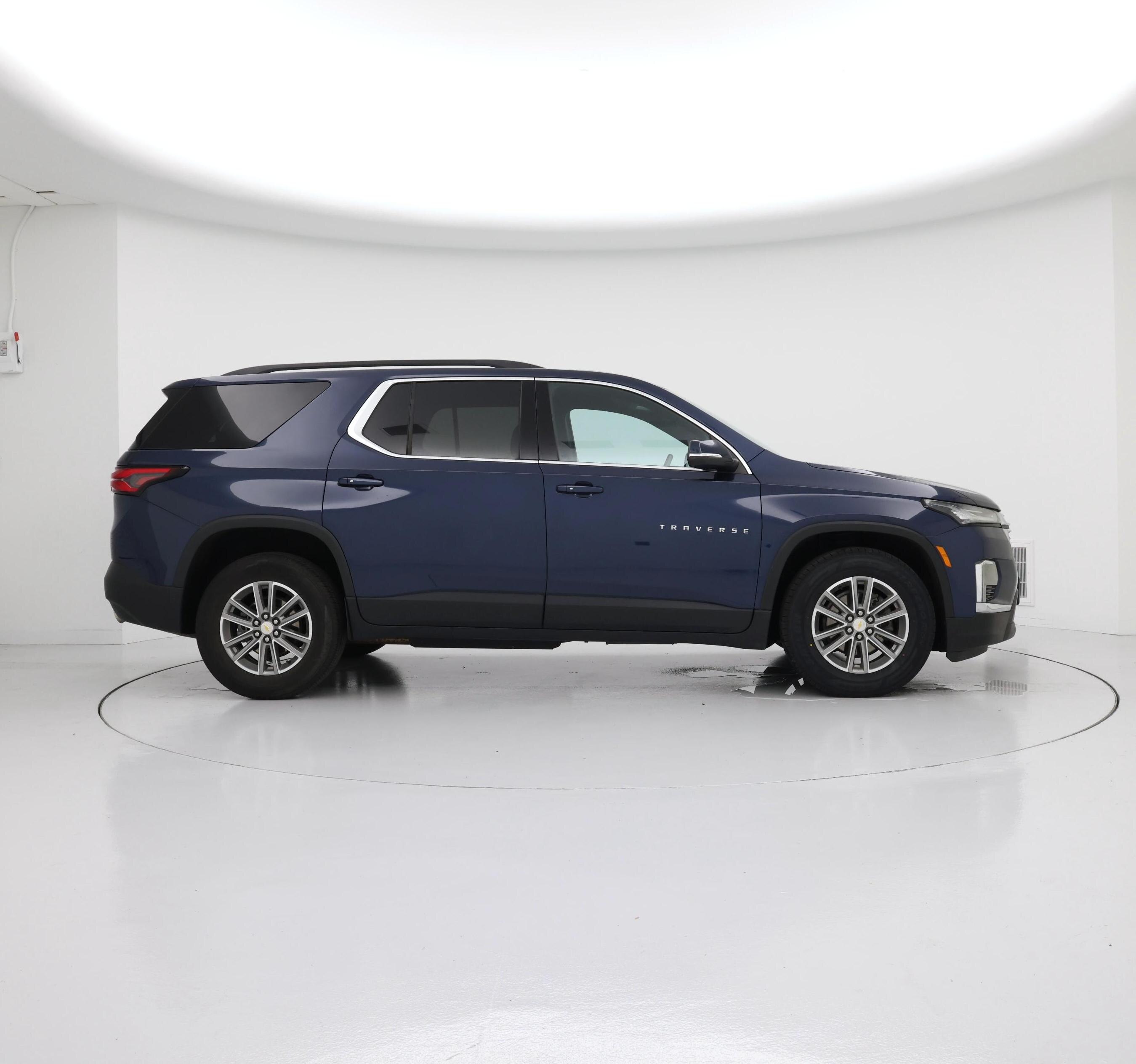 Thumbnail: 2023 Chevrolet Traverse - 7