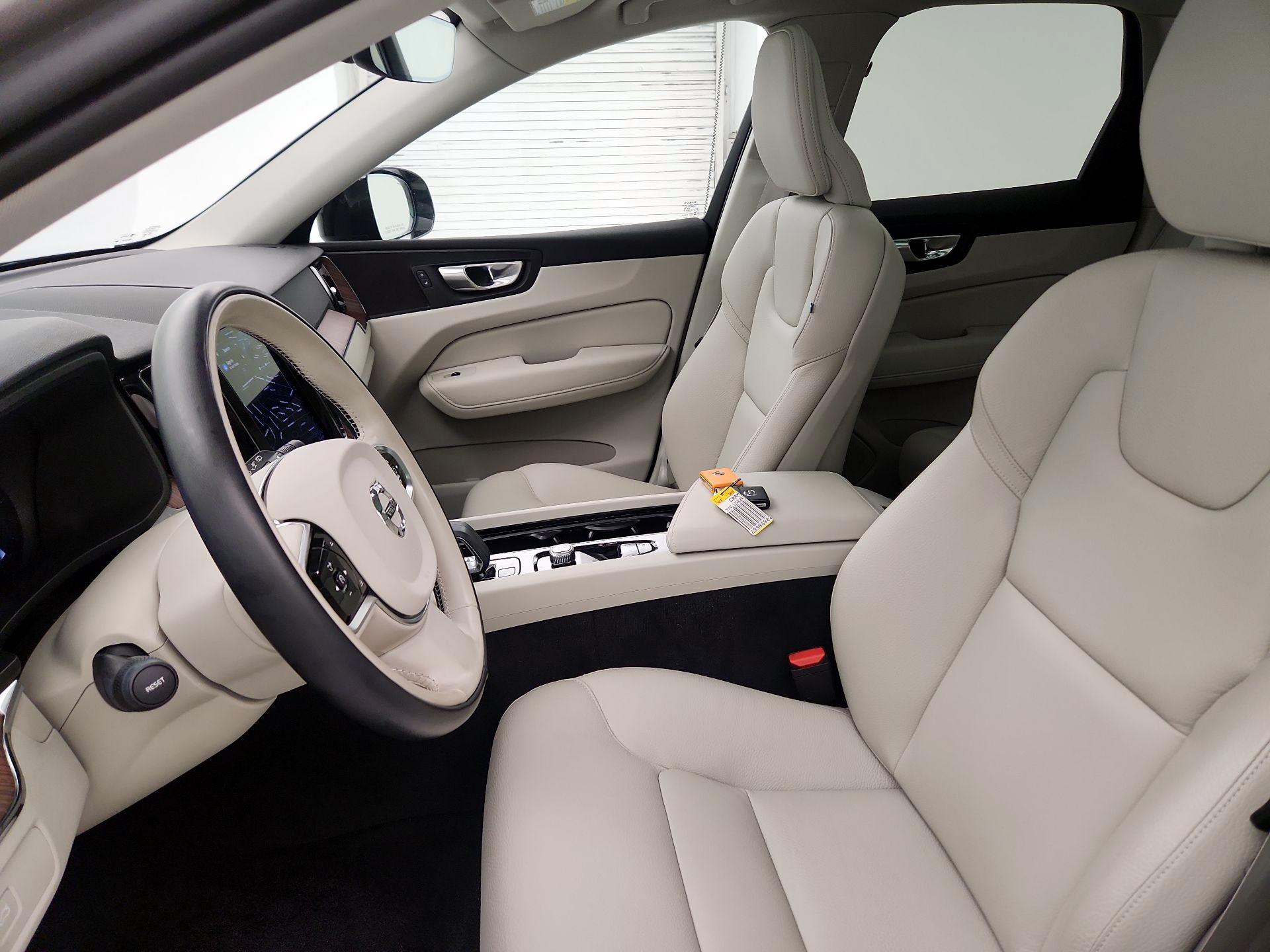 Thumbnail: 2024 Volvo XC60 - 11