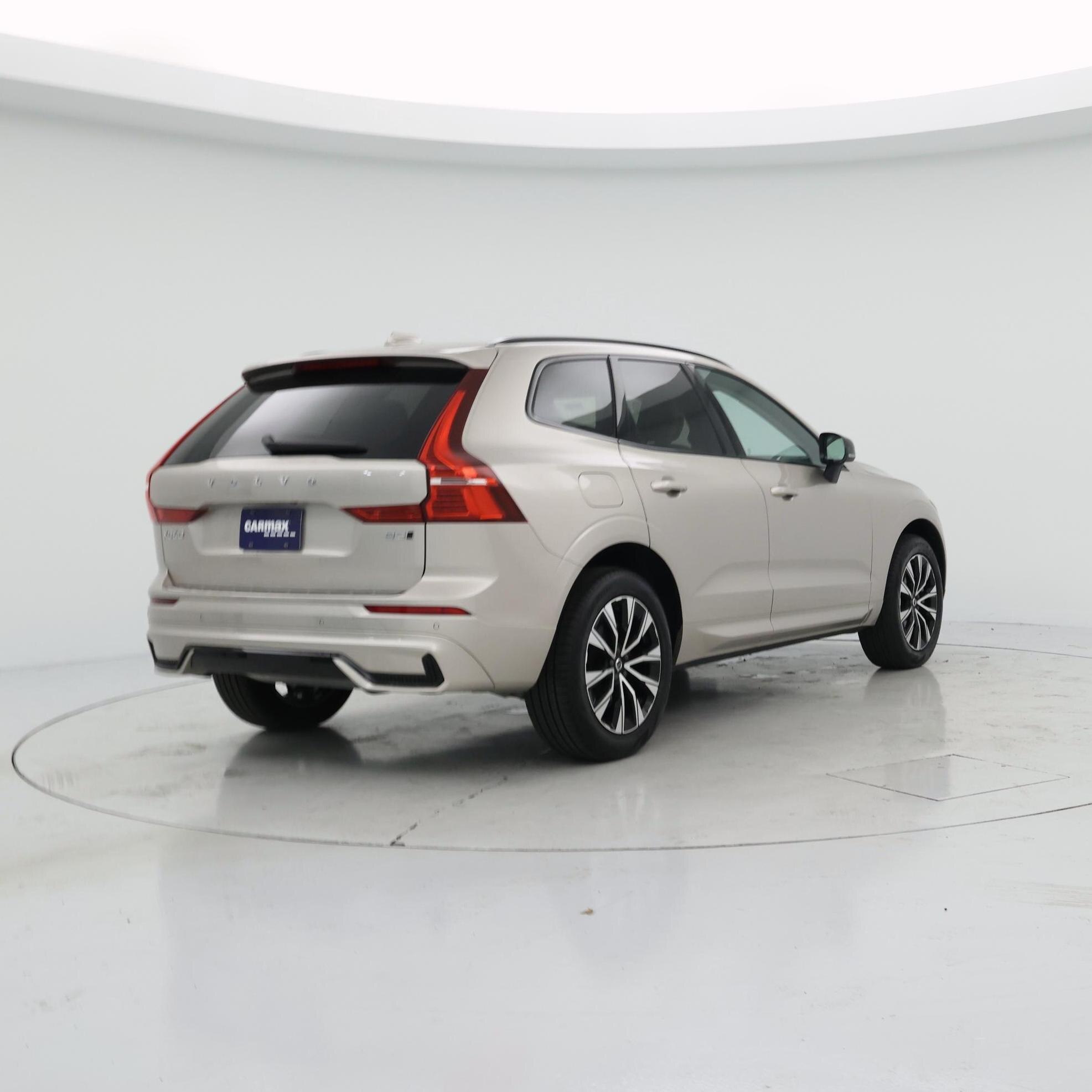 Thumbnail: 2024 Volvo XC60 - 8