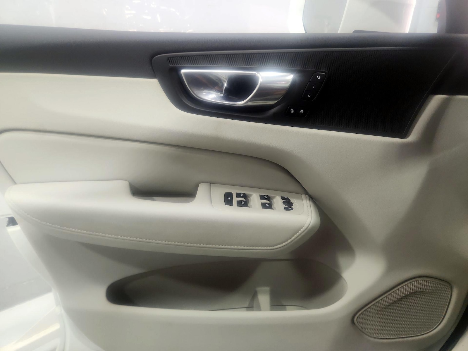 2023 Volvo XC60 Core - Photo 13