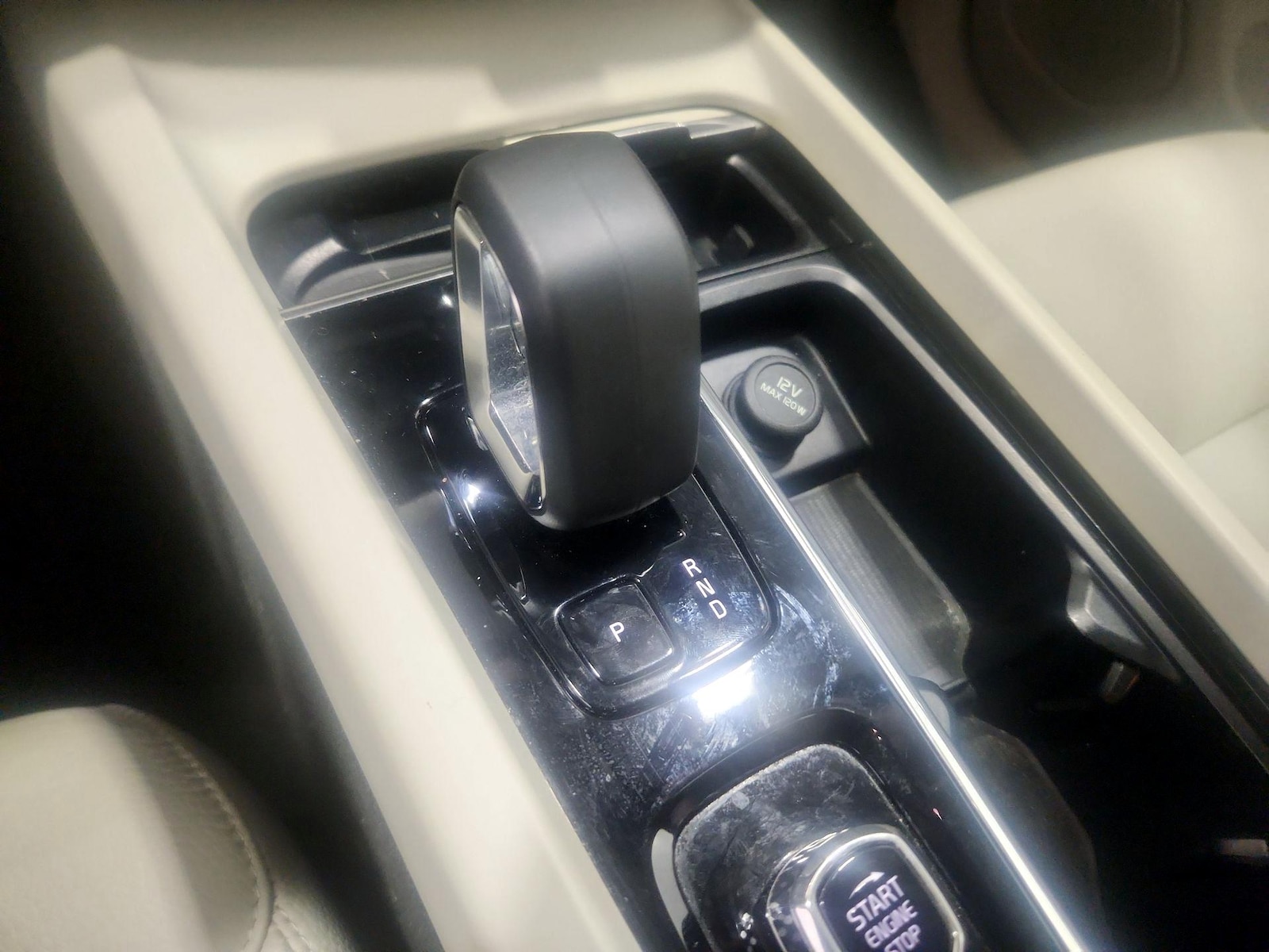 2023 Volvo XC60 Core - Photo 18