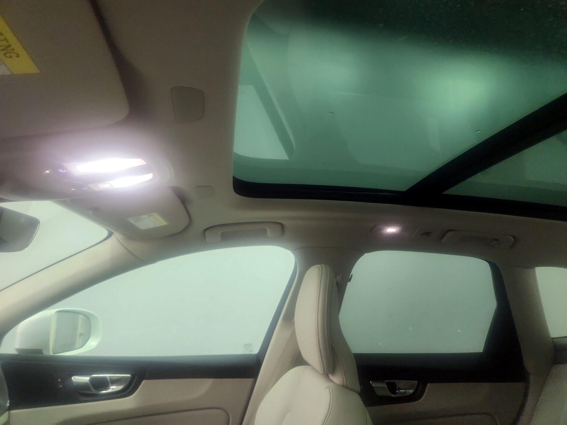 Thumbnail: 2023 Volvo XC60 - 19