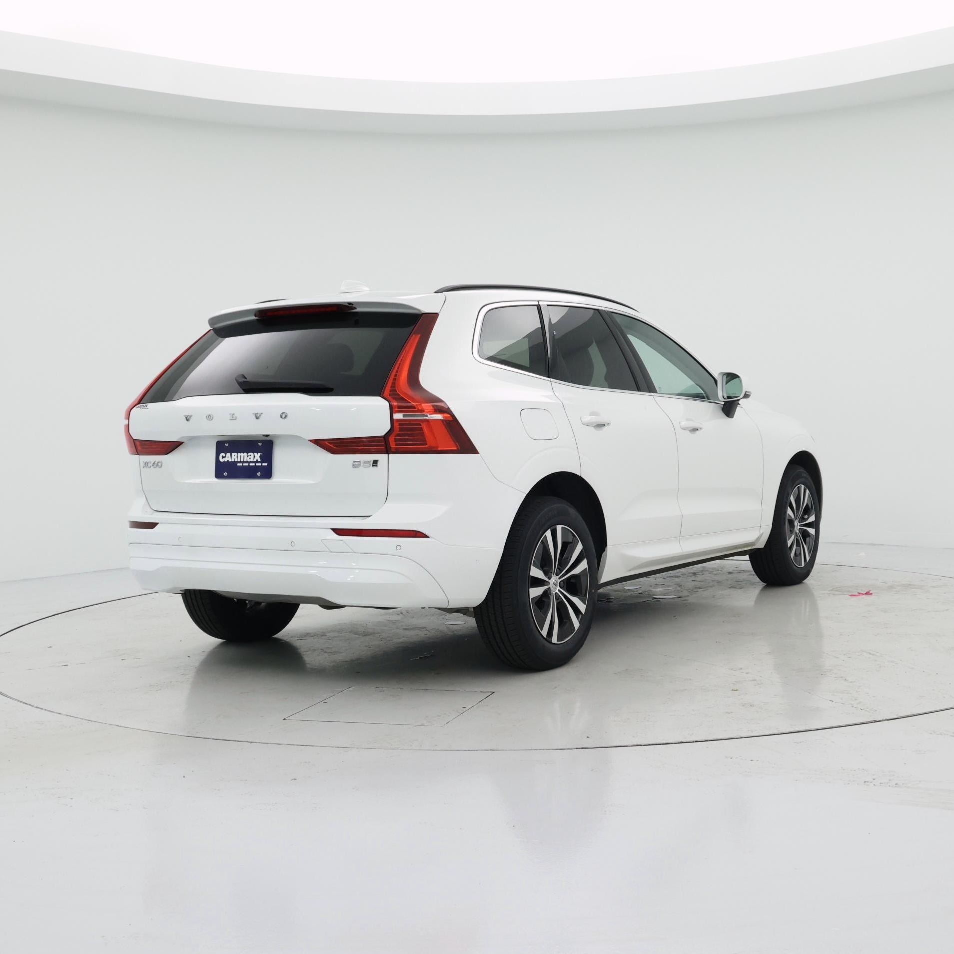Thumbnail: 2023 Volvo XC60 - 8