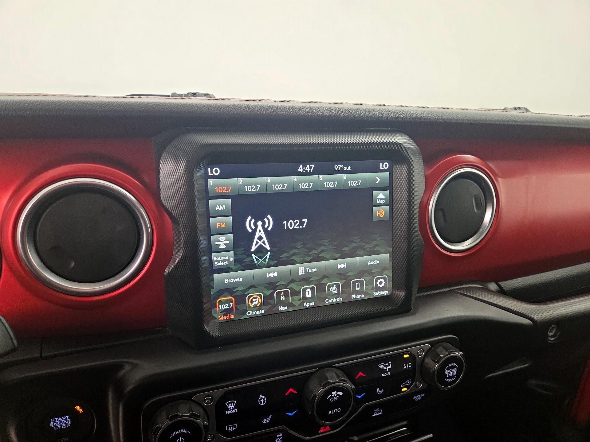 Thumbnail: 2022 Jeep Wrangler - 16