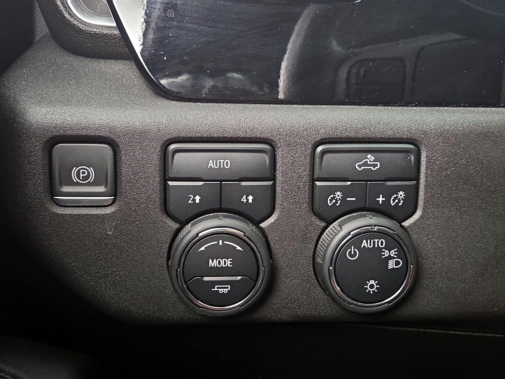 Thumbnail: 2023 Chevrolet Silverado 1500 - 13