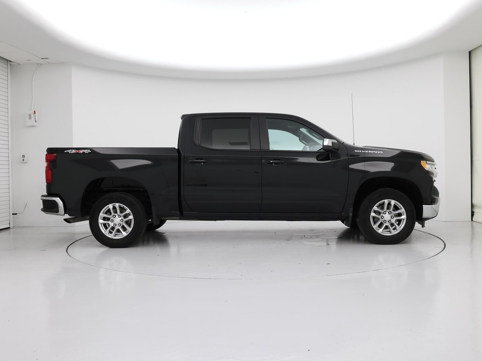 2023 Chevrolet Silverado 1500 LT - Photo 8