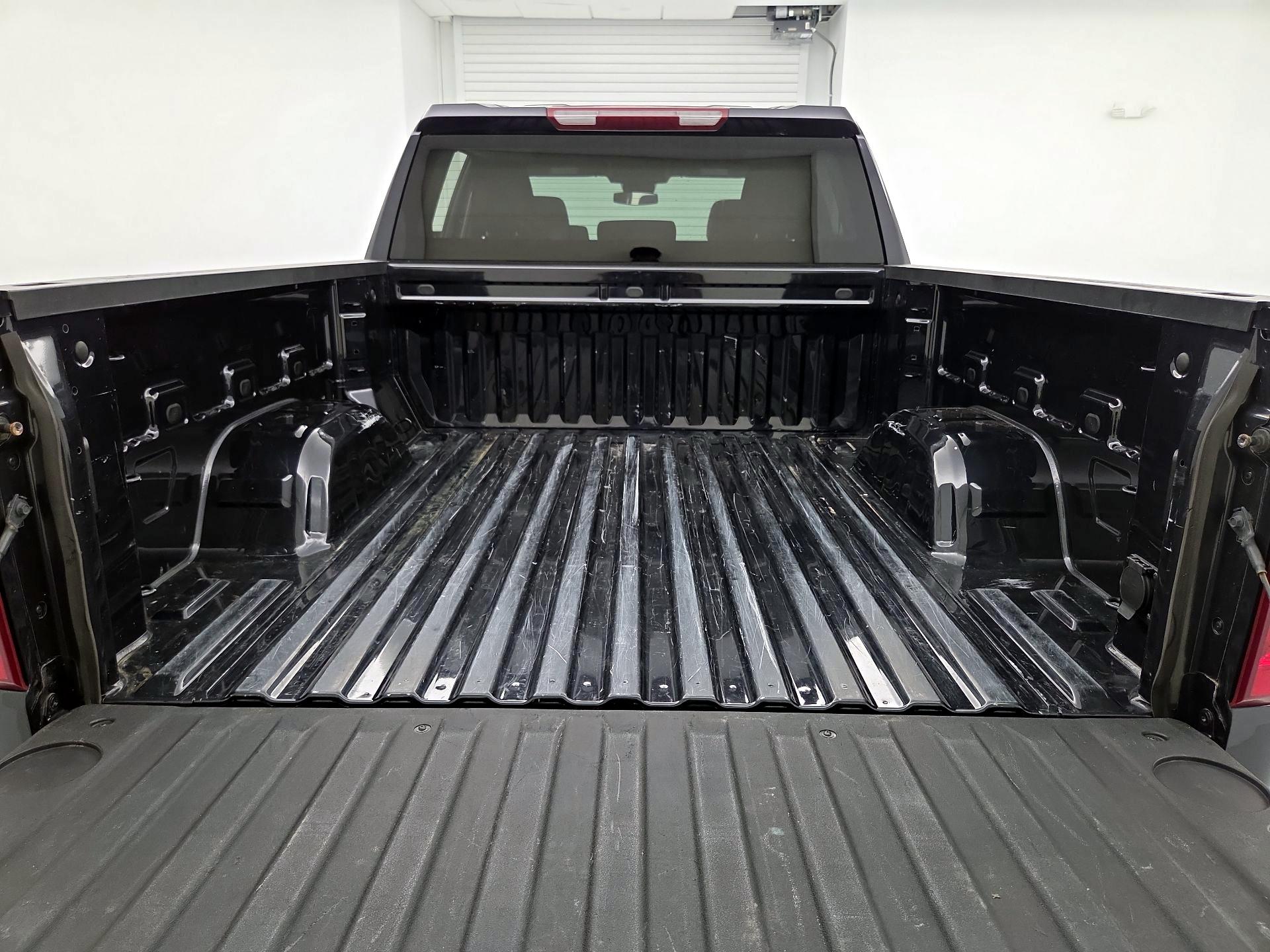 Thumbnail: 2023 Chevrolet Silverado 1500 - 20