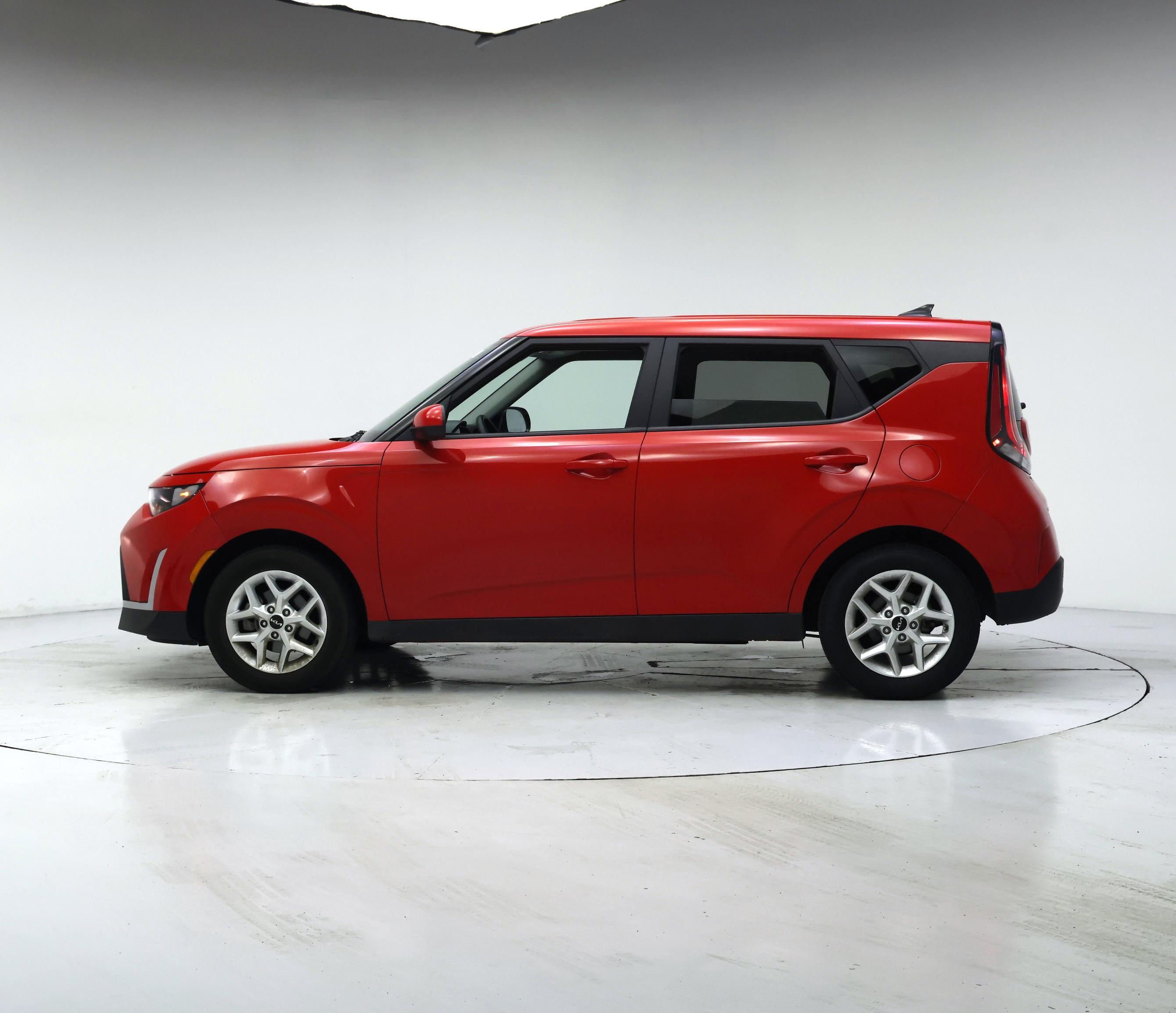 Thumbnail: 2023 Kia Soul - 3