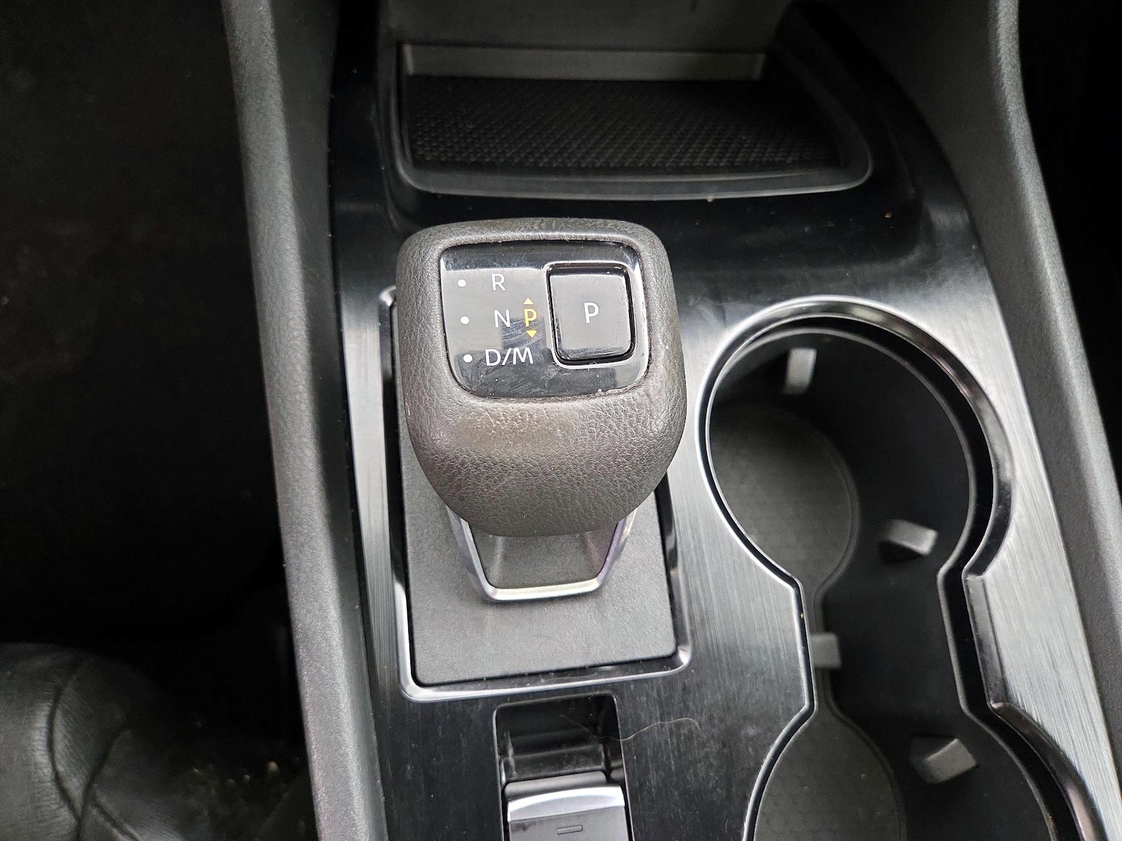 2021 Nissan Rogue SV - Photo 18